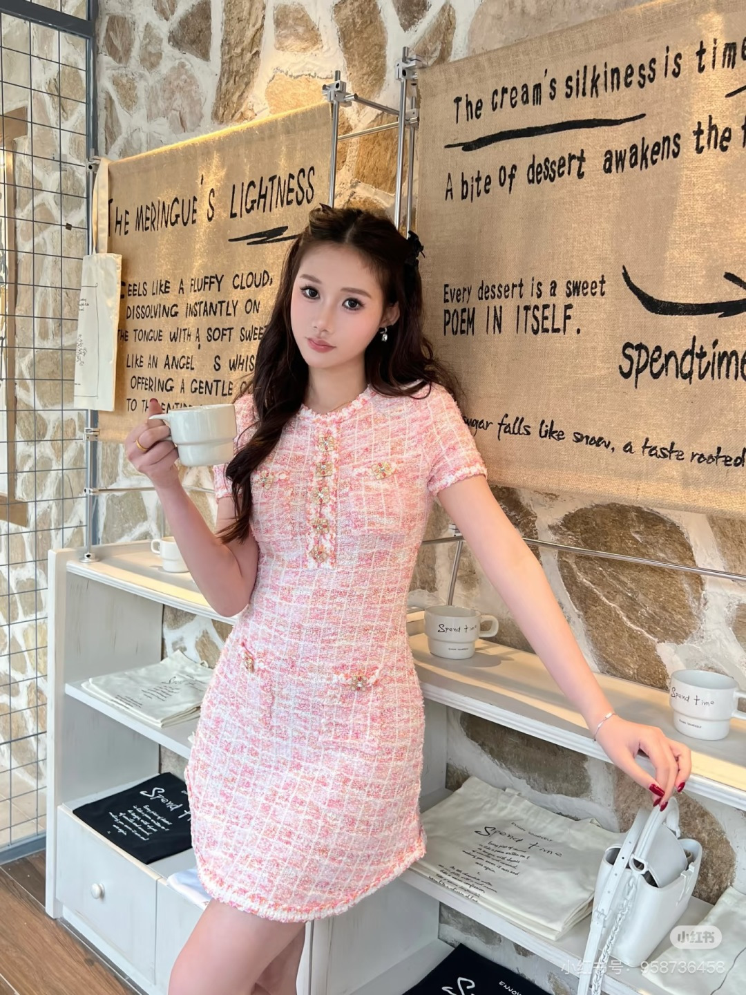 🆕CH家🆕 春夏新款 纯色简约圆领针织短袖裙颜色：粉色尺码：36.38.40