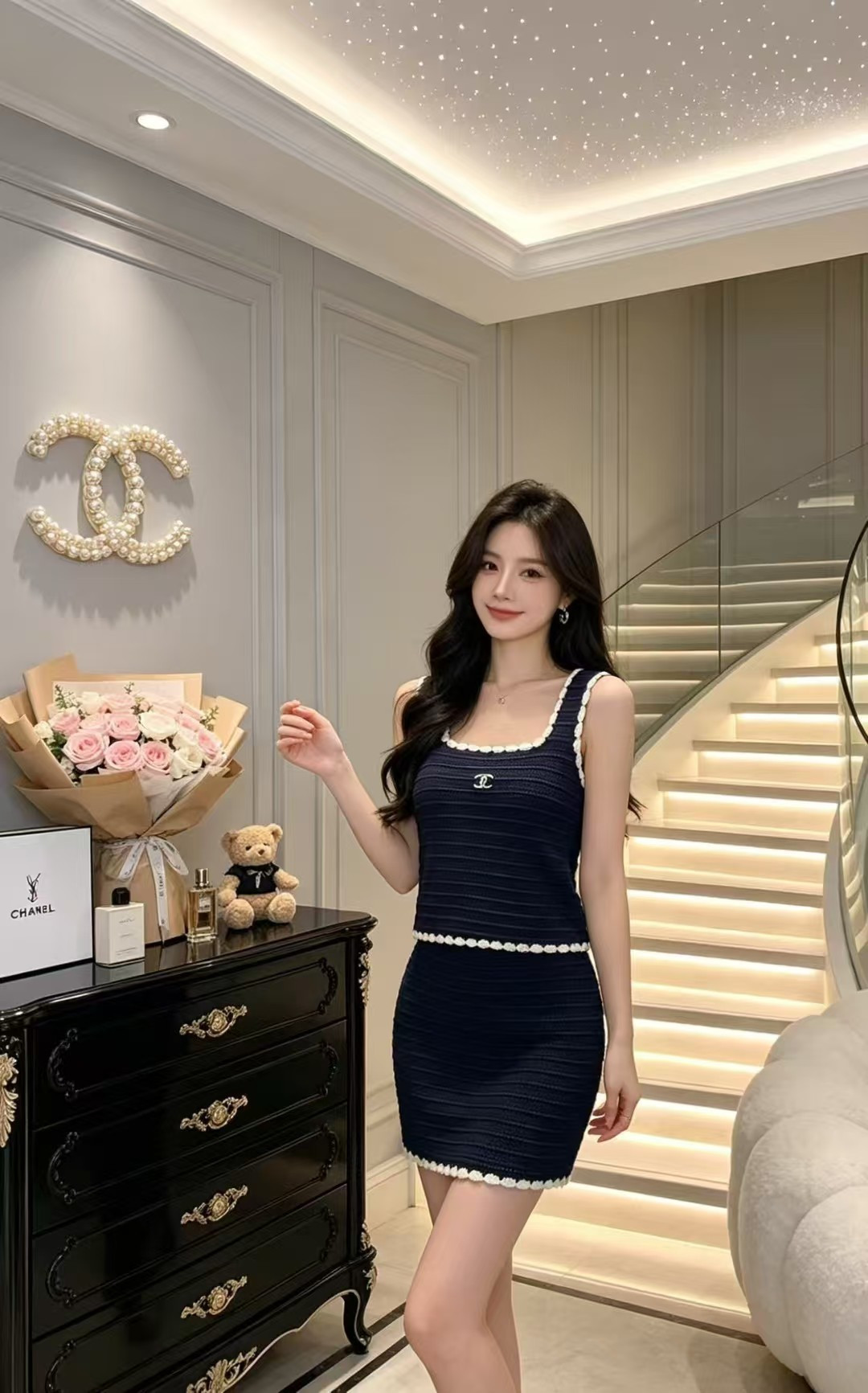 🆕CH家🆕 春夏新款 撞色简约圆领针织背心颜色：白色 宝蓝尺码：36.38.40