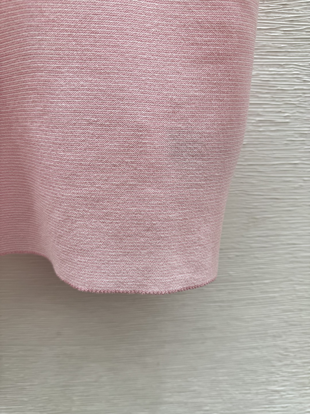 🆕P家🆕 春夏新款 撞色条纹翻领针织短袖颜色：粉色 黑色尺码：36.38.40