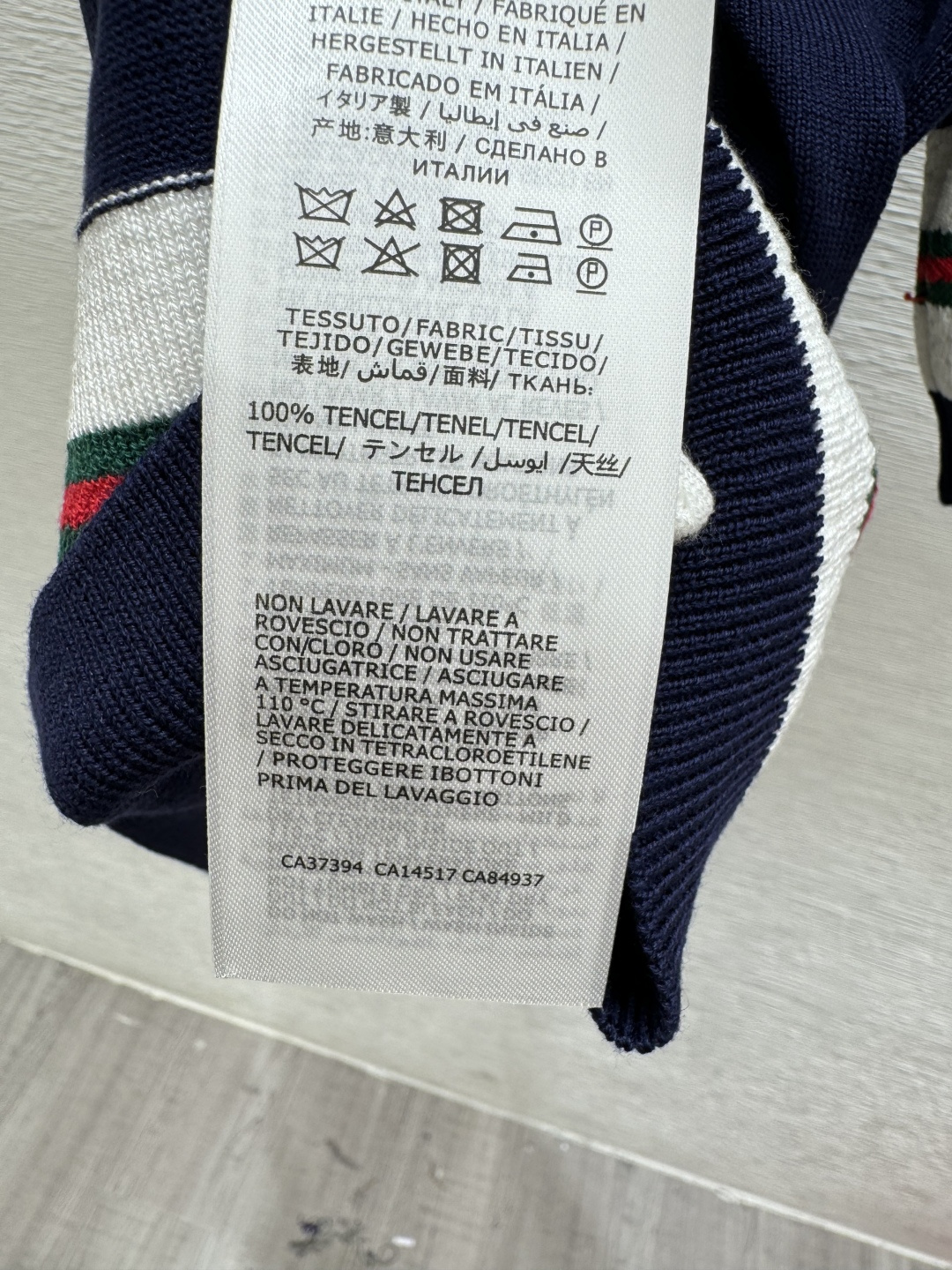 🆕G家🆕 春夏新款 撞色条纹翻领针织短袖颜色：宝蓝尺码：36.38.40