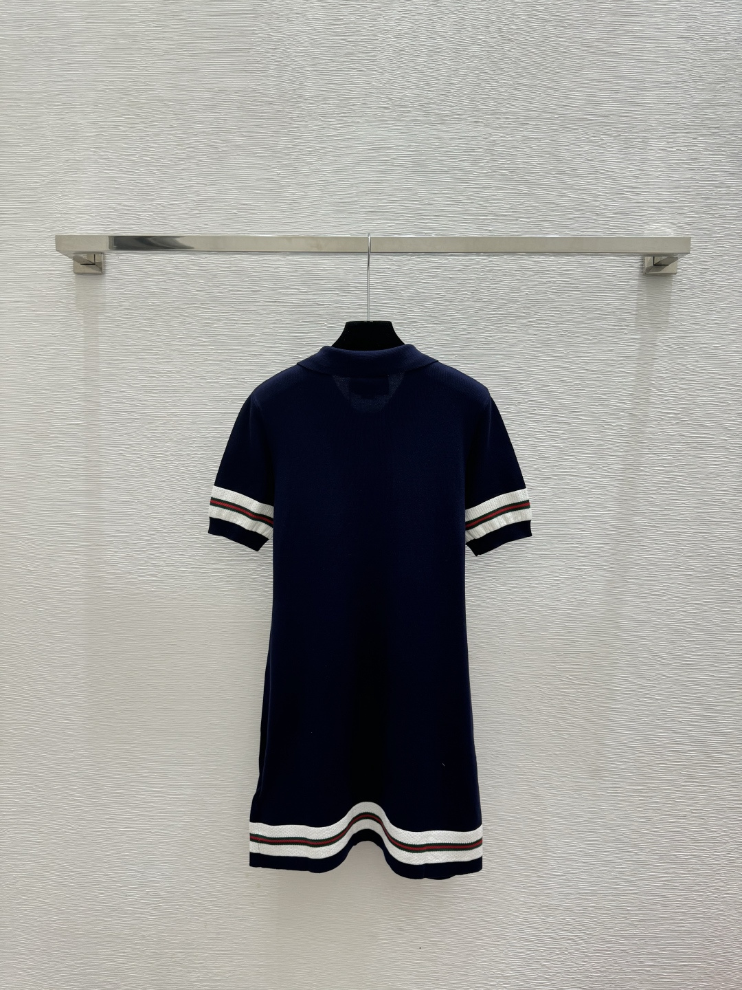 🆕G家🆕 春夏新款 撞色条纹翻领针织短袖裙颜色：宝蓝尺码：36.38.40