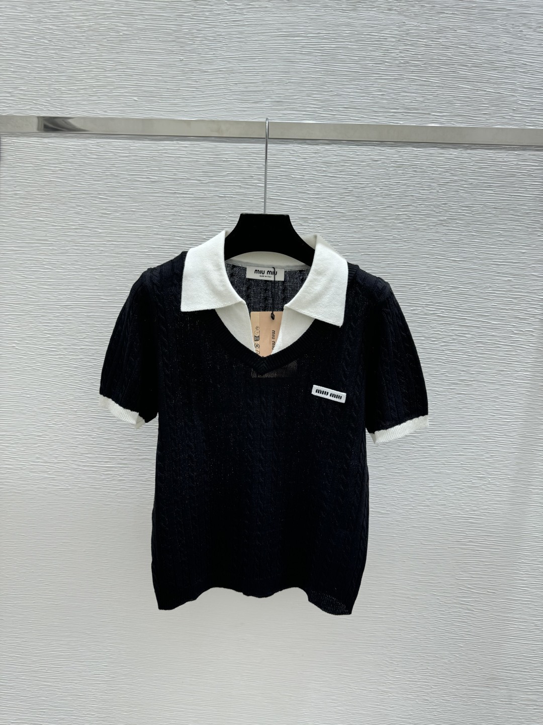 🆕M家🆕 春夏新款 撞色翻领简约针织短袖颜色：卡其 灰色 黑色尺码：36.38.40