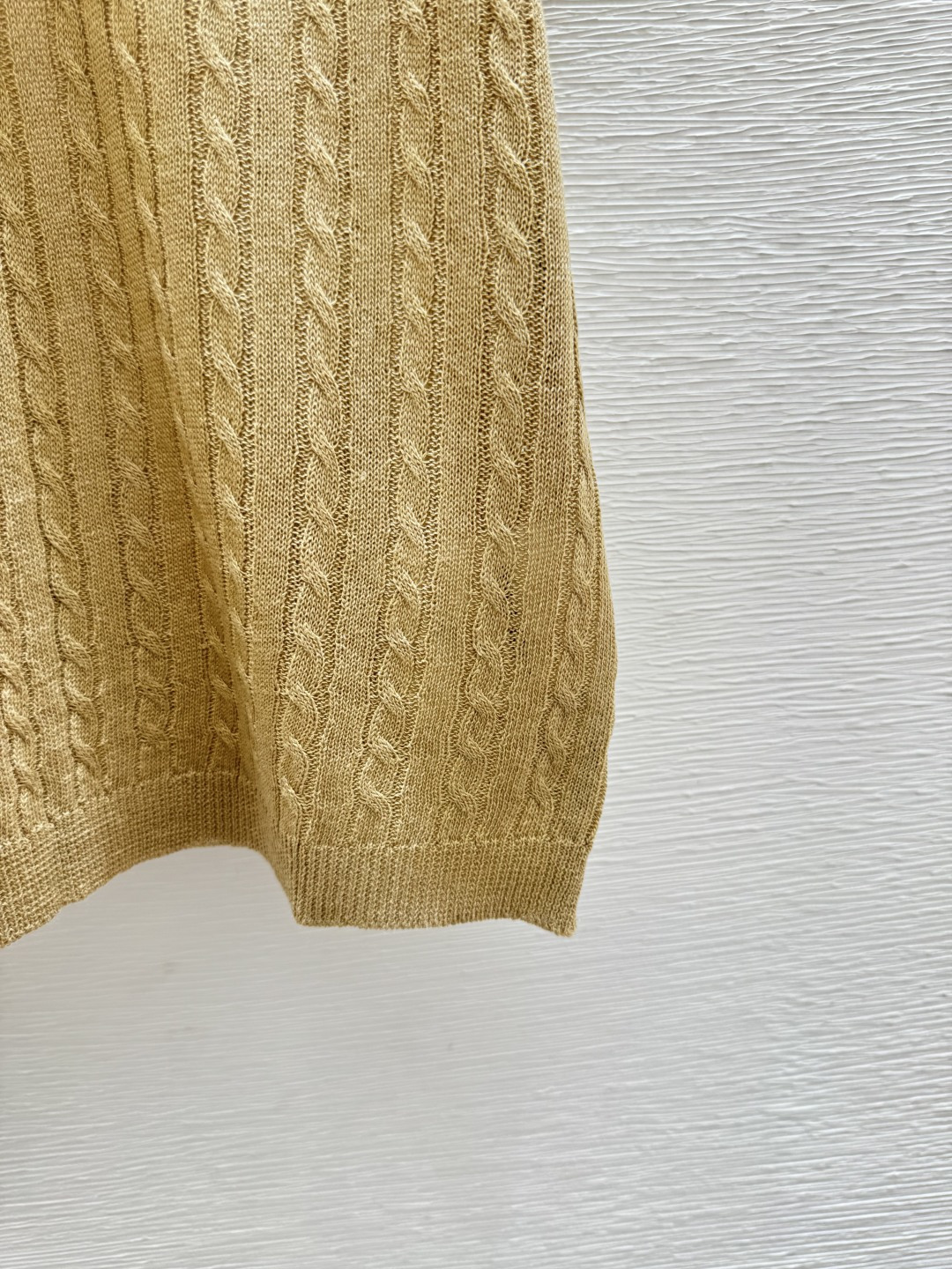 🆕M家🆕 春夏新款 撞色翻领简约针织短袖颜色：卡其 灰色 黑色尺码：36.38.40