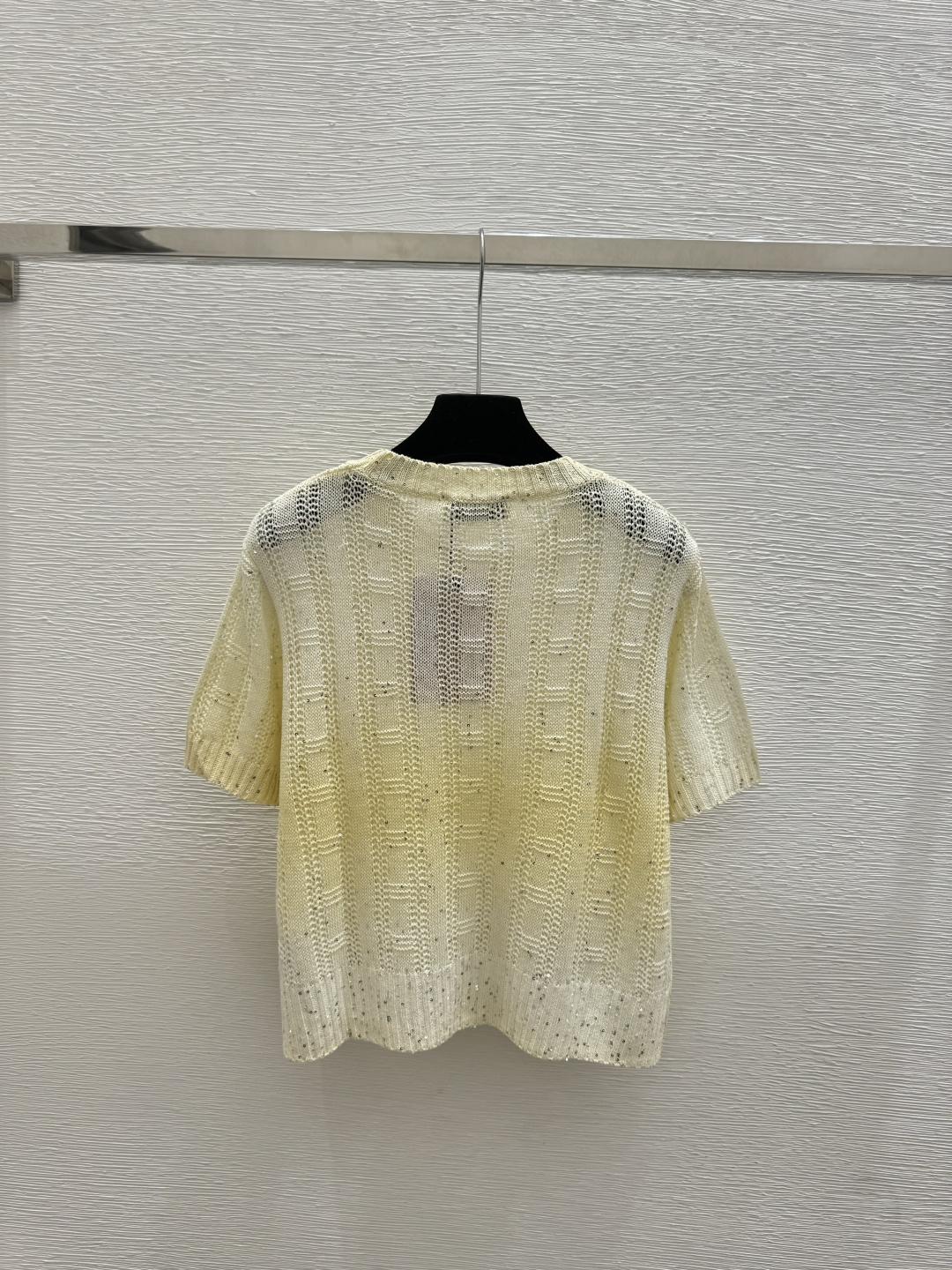 🆕M家🆕 春夏新款 撞色简约镂空珠片圆领针织短袖颜色：黄色 蓝色尺码：36.38.40