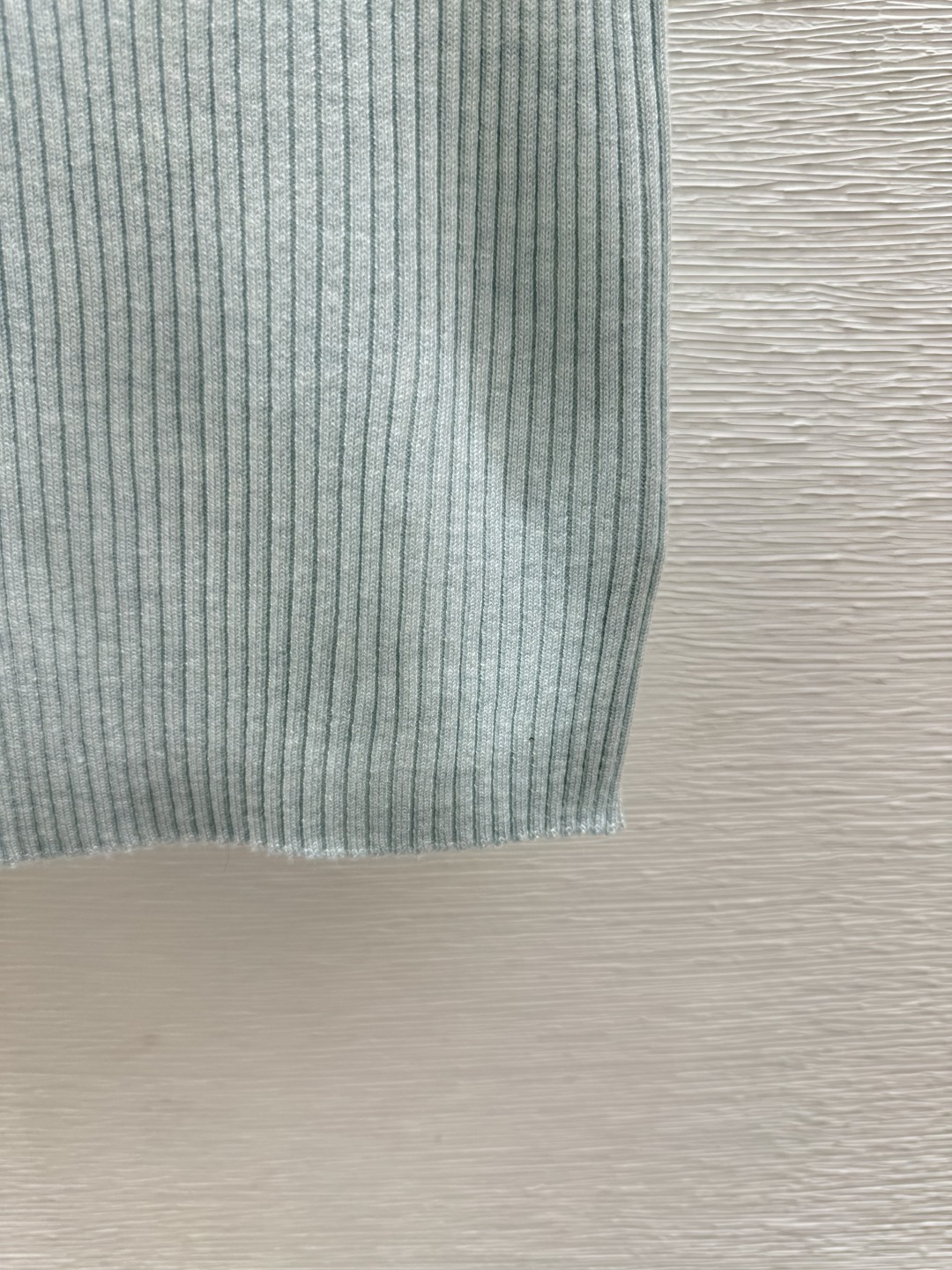 🆕PO家🆕 春夏新款 纯色翻领针织背心颜色：绿色 灰色 黑色尺码：36.38.40