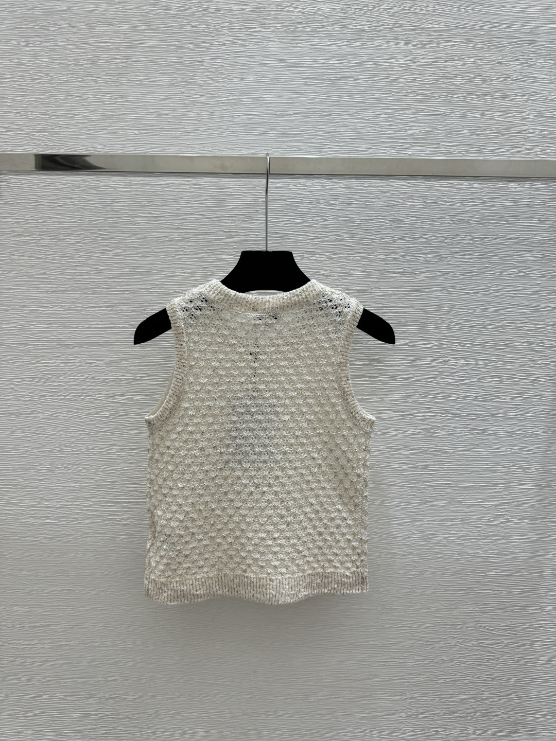 🆕CH家🆕 春夏新款 撞色金银线菱格圆领针织背心颜色：白色 黑色尺码：36.38.40