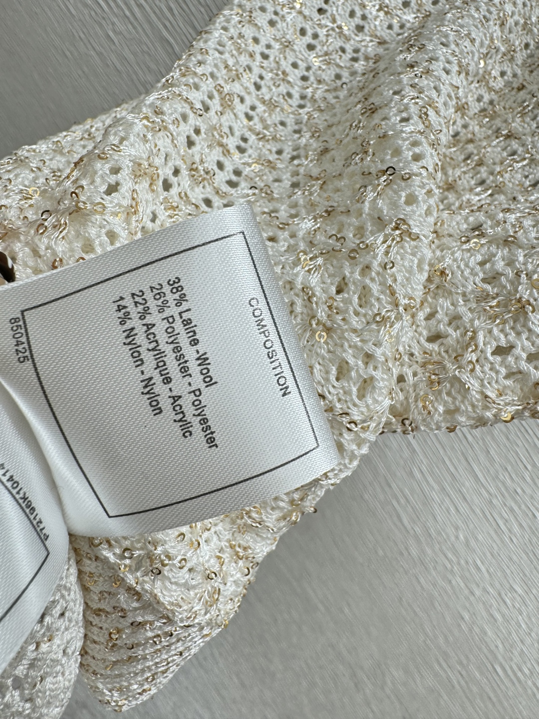 🆕CH家🆕 春夏新款 撞色金银线菱格圆领针织背心颜色：白色 黑色尺码：36.38.40