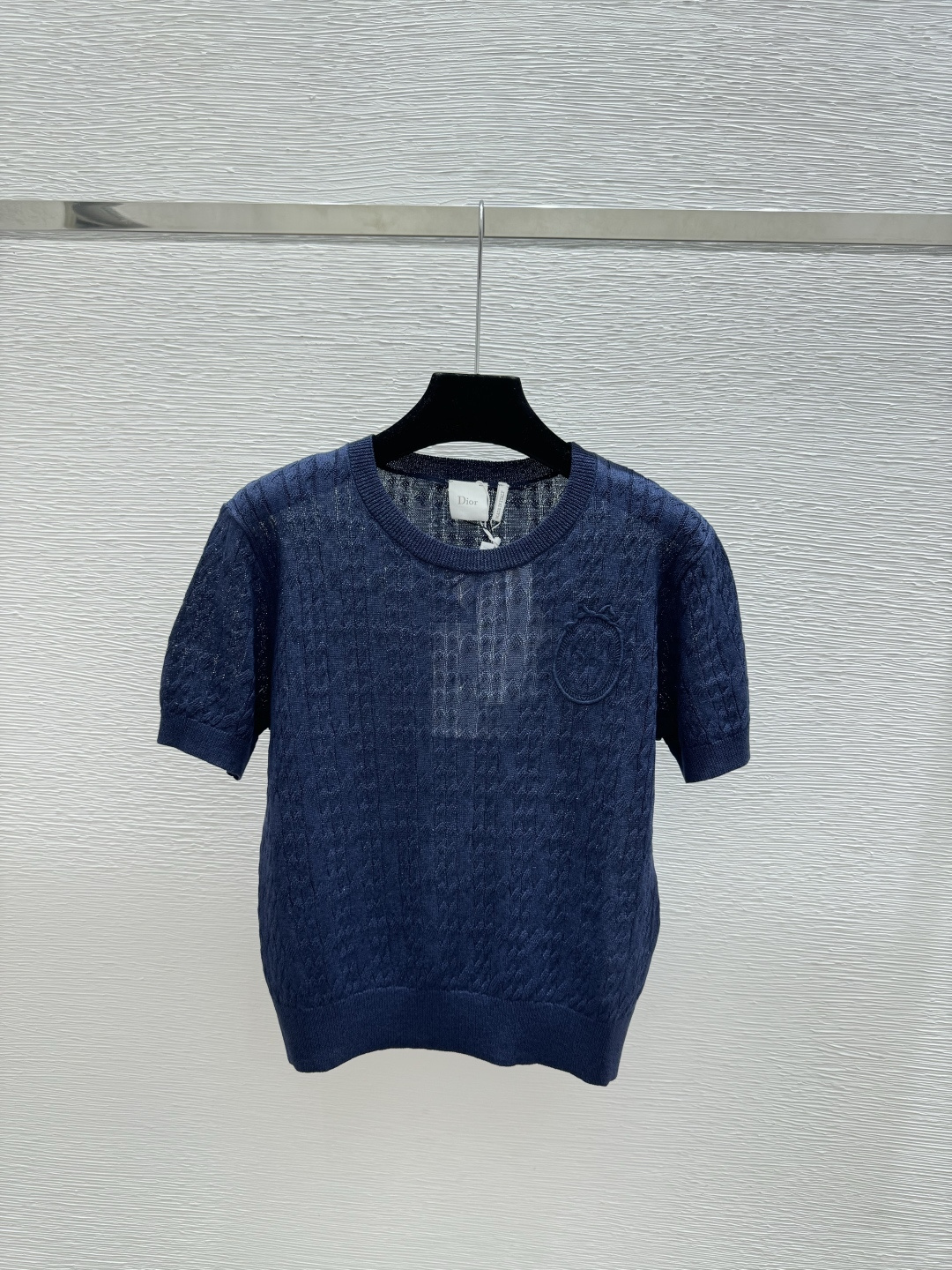 🆕D家🆕 春夏新款 纯色简约圆领针织短袖颜色：白色 粉色 宝蓝尺码：36.38.40