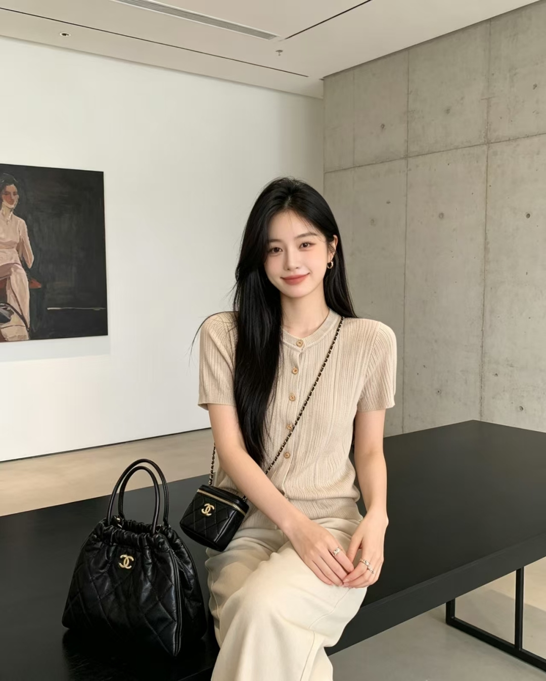 🆕D家🆕 春夏新款 纯色简约圆领针织短袖颜色：白色 杏色尺码：36.38.40