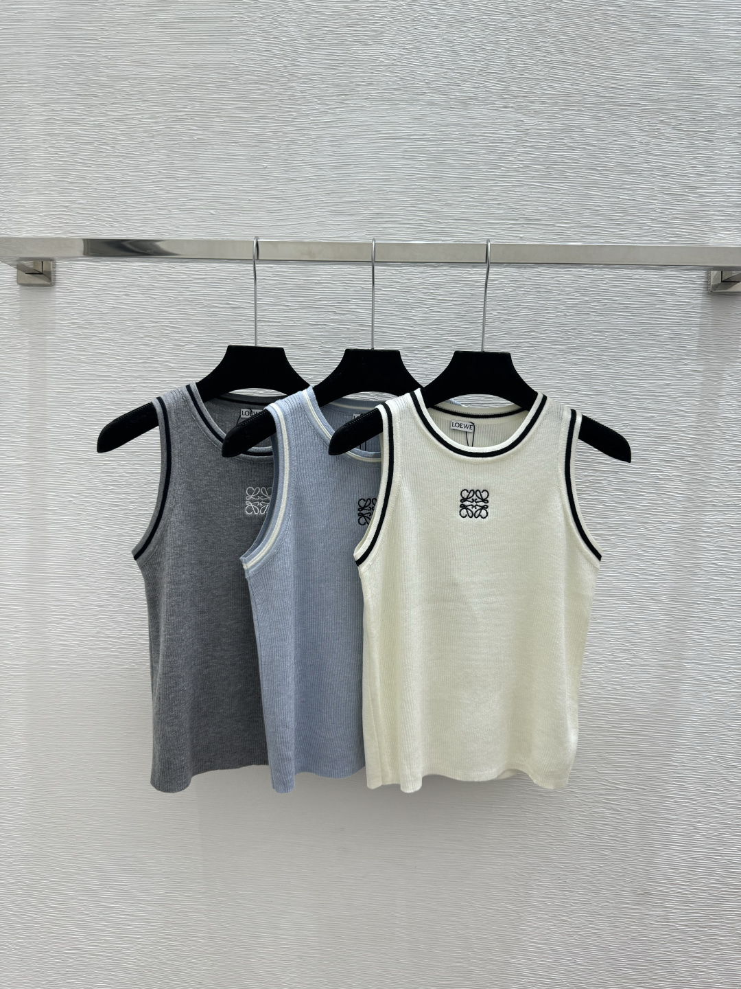 🆕LO家🆕 春夏新款 撞色简约圆领针织背心颜色：白色 蓝色 灰色尺码：36.38.40