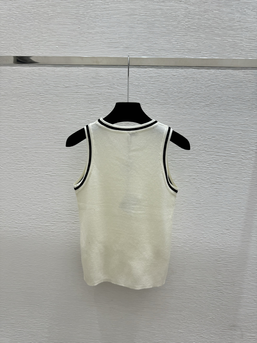 🆕LO家🆕 春夏新款 撞色简约圆领针织背心颜色：白色 蓝色 灰色尺码：36.38.40