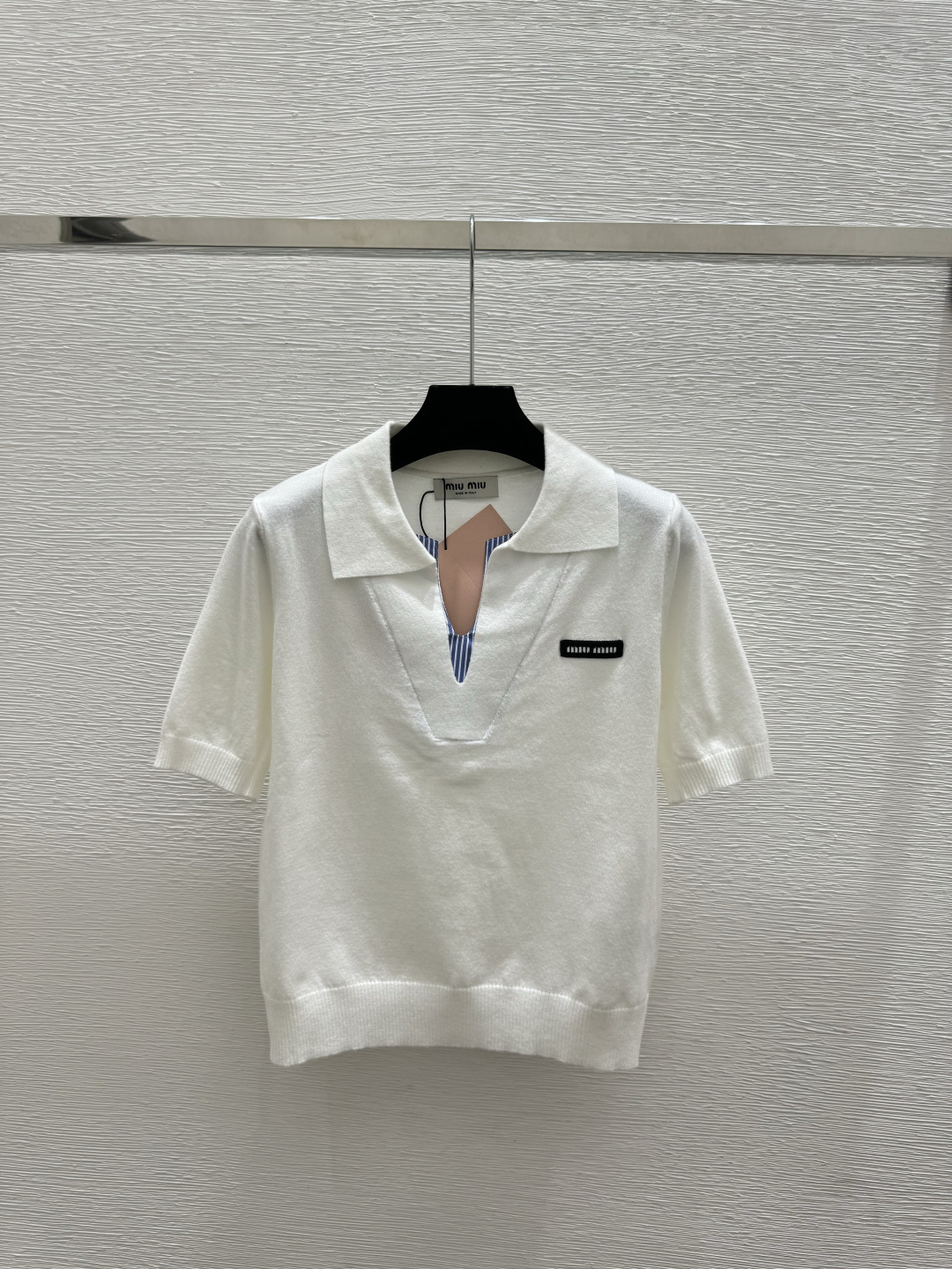 🆕M家🆕 春夏新款 纯色翻领针织短袖颜色：白色 灰色尺码：36.38.40