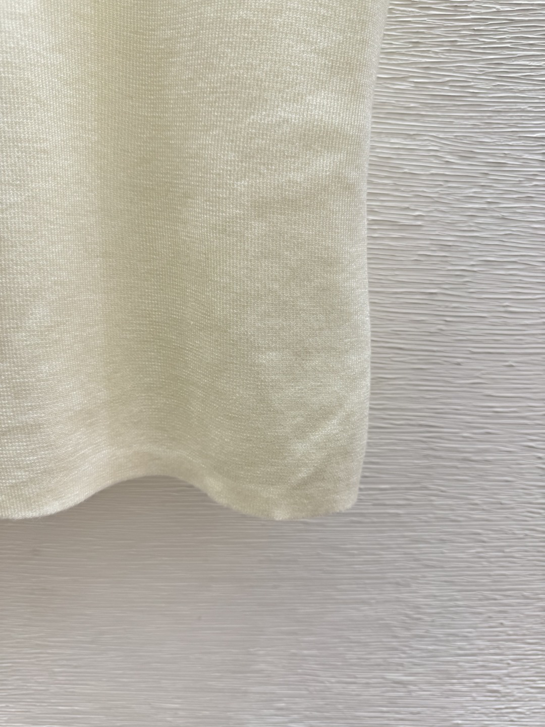 🆕D家🆕 春夏新款 纯色V领针织短袖颜色：白色 黄色 蓝色尺码：36.38.40