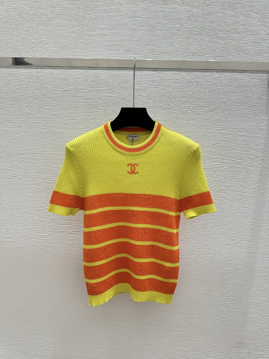 🆕CH家🆕 春夏新款 撞色条纹圆领针织短袖颜色：白色 黄色 黑色尺码：36.38.40
