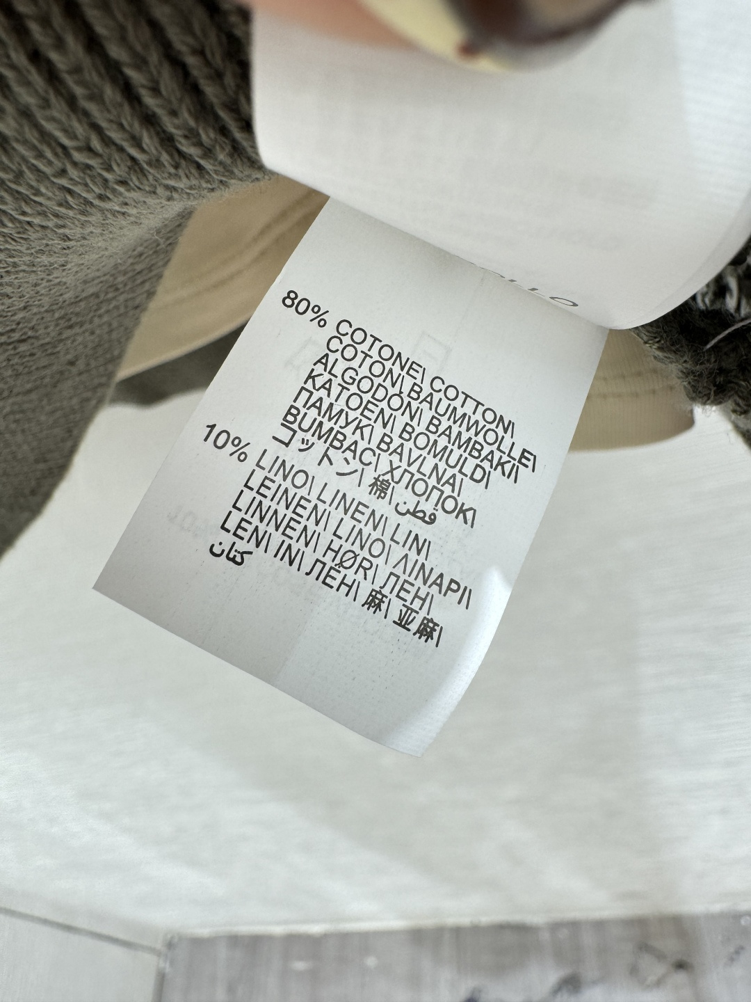 🆕BC家🆕 春夏新款 纯色珠片镂空翻领针织短袖颜色：绿色 宝蓝尺码：36.38.40