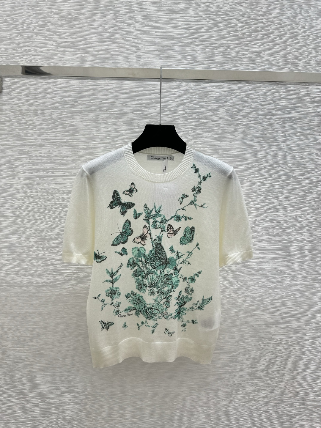 🆕D家🆕 春夏新款 撞色蝴蝶花卉圆领针织短袖颜色：红色 蓝色 绿色尺码：36.38.40