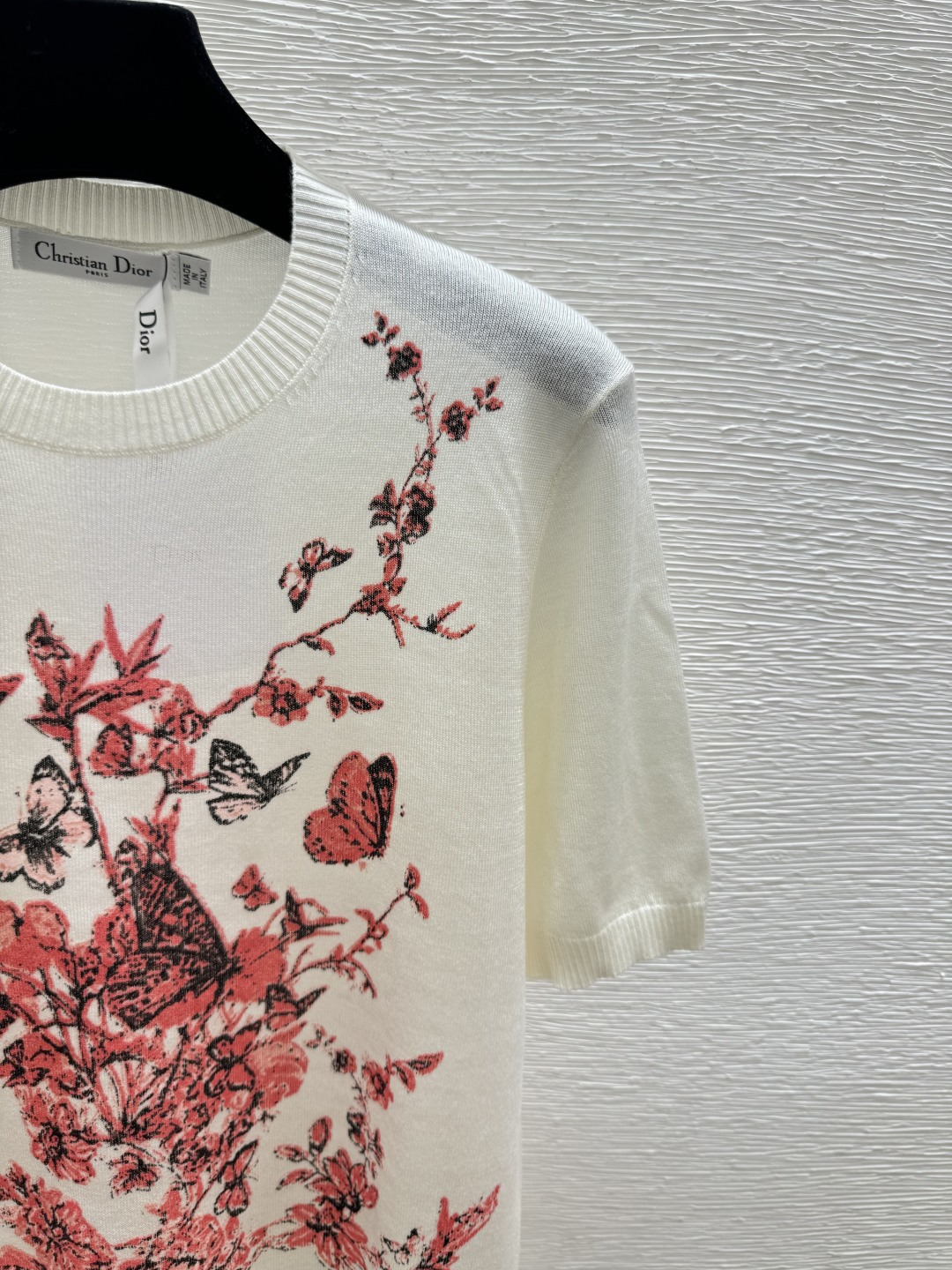 🆕D家🆕 春夏新款 撞色蝴蝶花卉圆领针织短袖颜色：红色 蓝色 绿色尺码：36.38.40