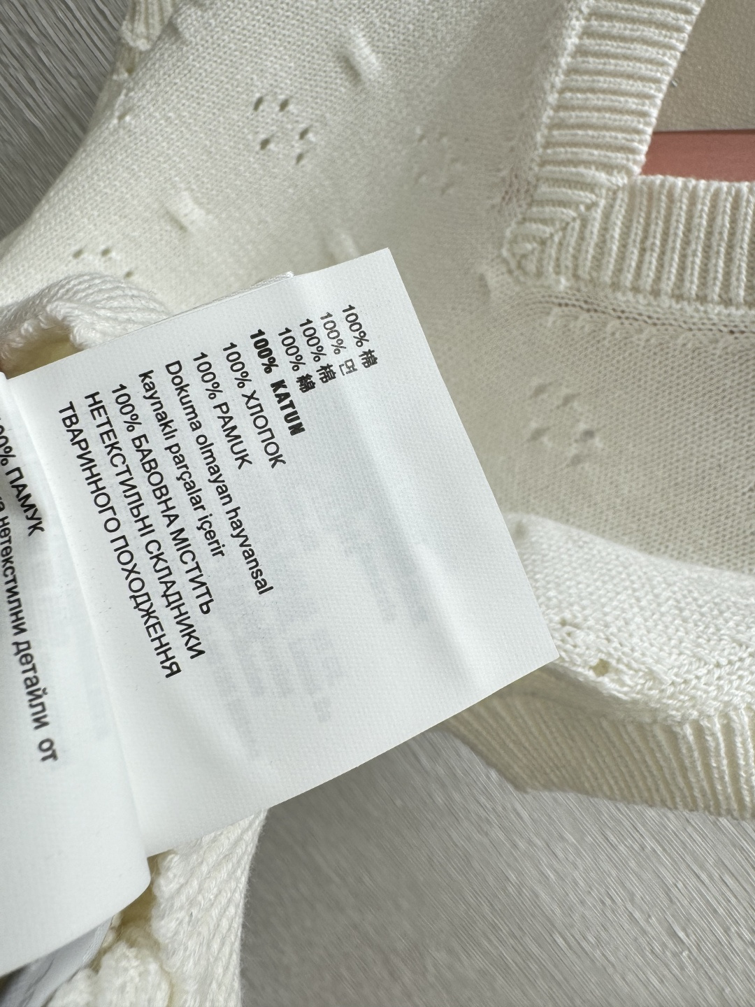 🆕M家🆕 春夏新款 纯色简约镂空V领针织背心颜色：白色 蓝色 宝蓝尺码：36.38.40