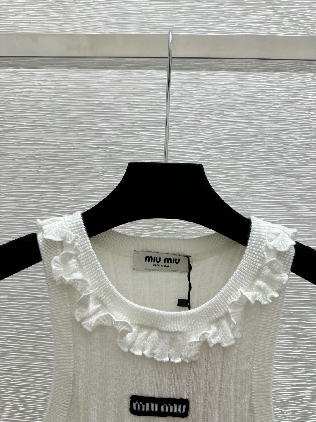🆕M家🆕 春夏新款 纯色花边圆领针织背心颜色：白色尺码：36.38.40
