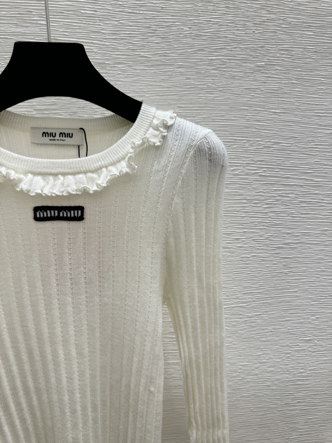 🆕M家🆕 春夏新款 纯色花边圆领针织长袖颜色：白色 尺码：36.38.40