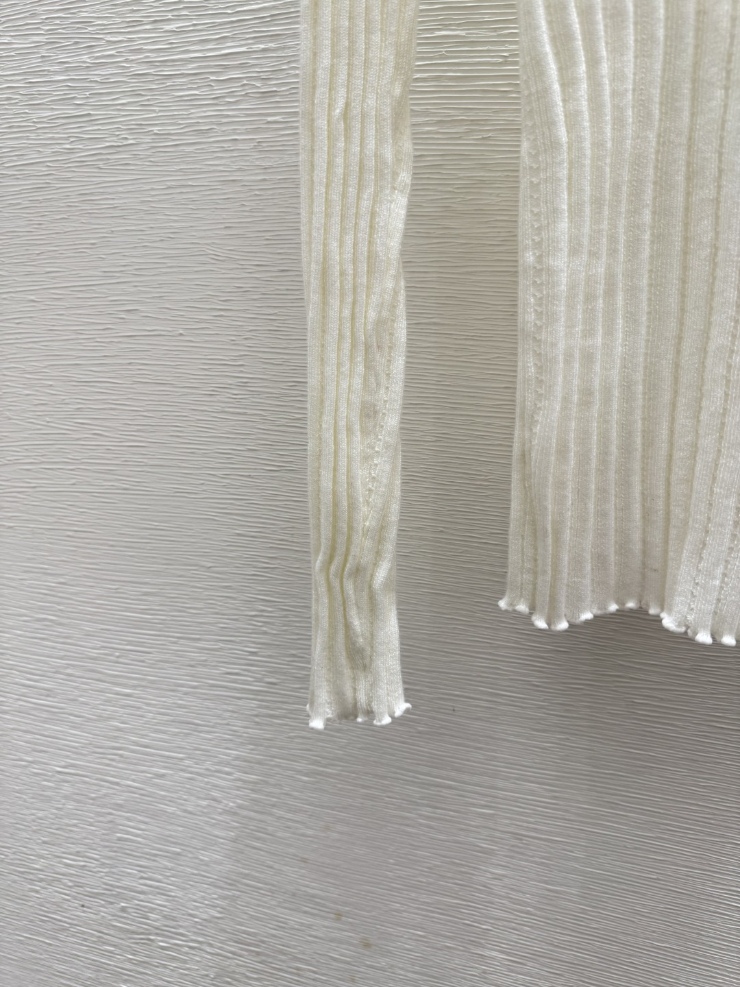 🆕M家🆕 春夏新款 纯色花边圆领针织长袖颜色：白色 尺码：36.38.40