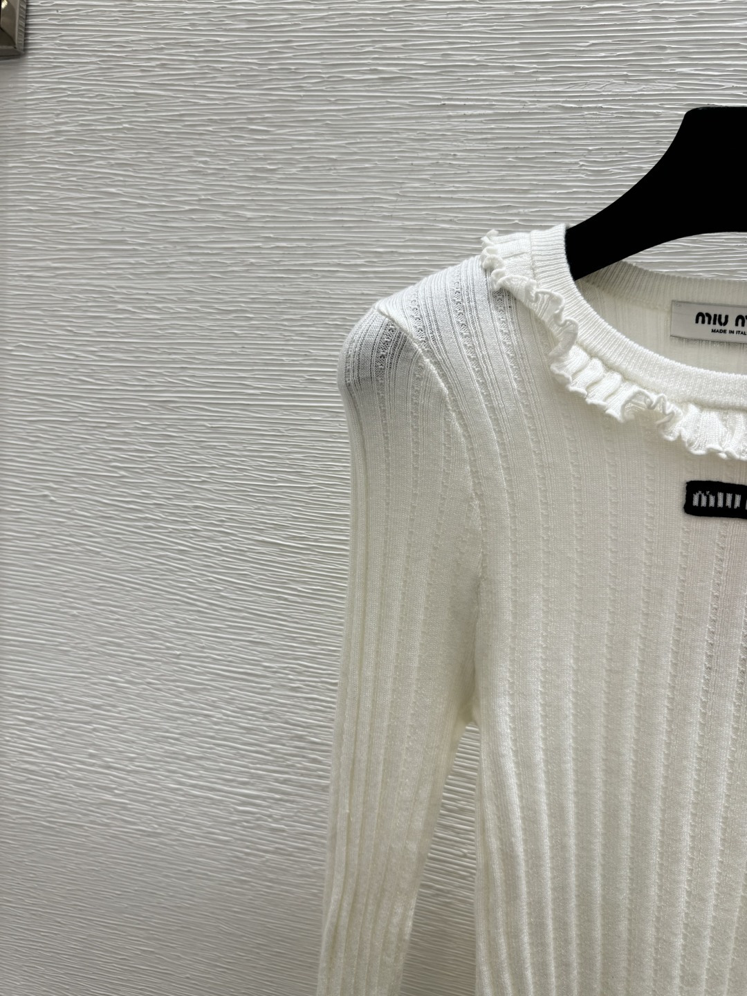 🆕M家🆕 春夏新款 纯色花边圆领针织长袖颜色：白色 尺码：36.38.40