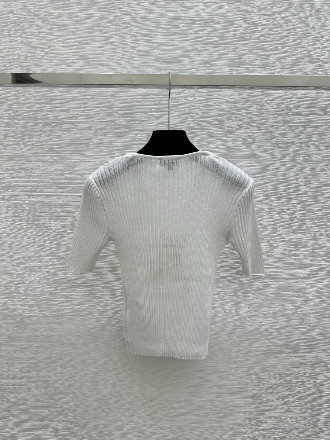 🆕CH家🆕 春夏新款 纯色假两件针织短袖开衫颜色：白色 尺码：36.38.40