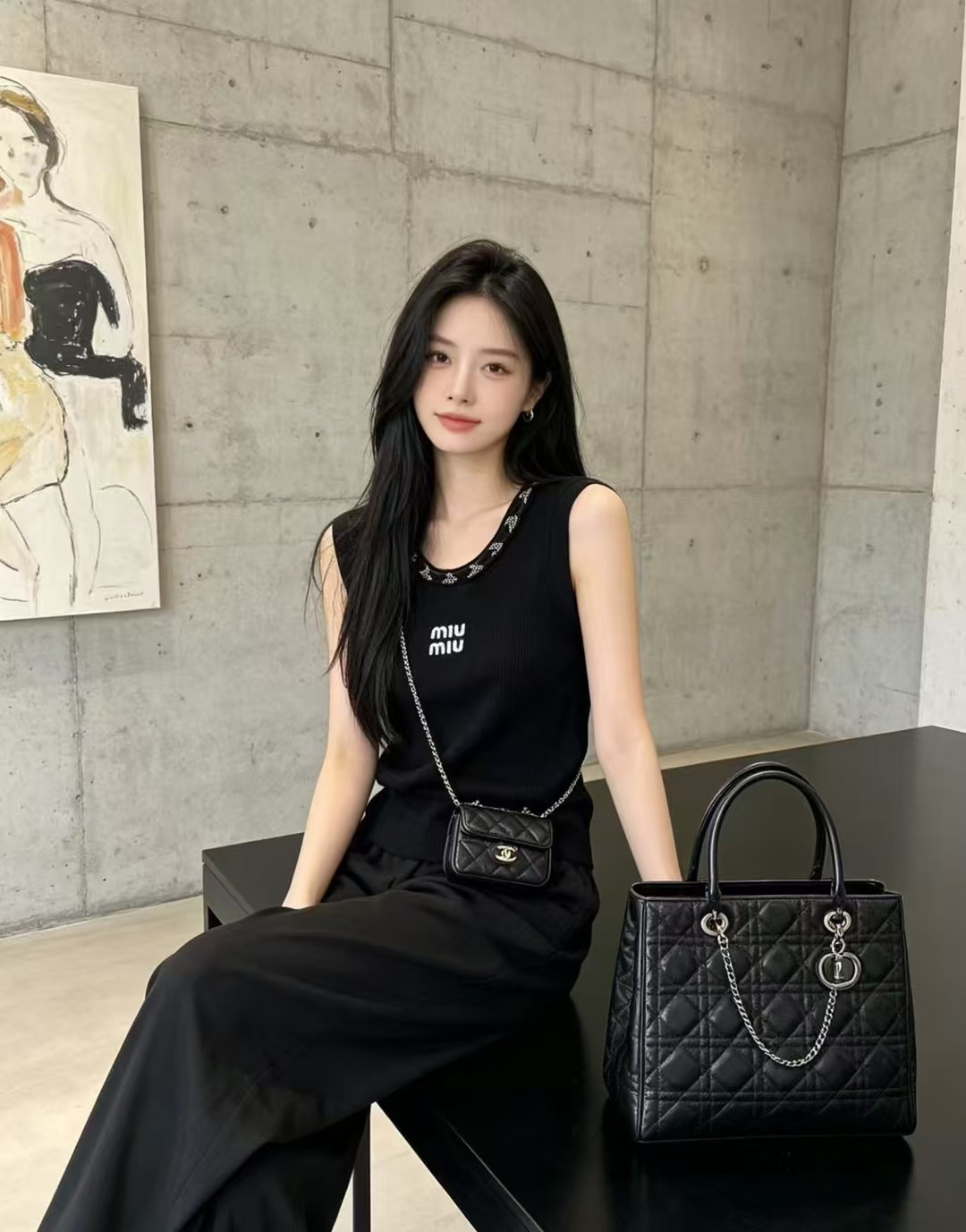 🆕M家🆕 春夏新款 纯色简约圆领针织背心颜色：白色 黑色尺码：36.38.40