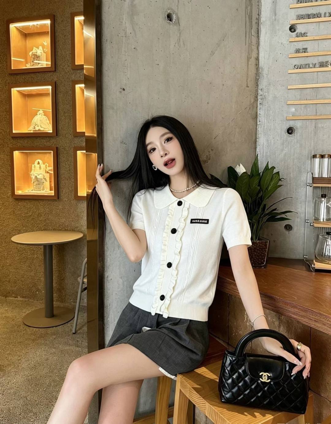 🆕M家🆕 春夏新款 纯色花边翻领针织短袖开衫颜色：白色 灰色 宝蓝尺码：36.38.40