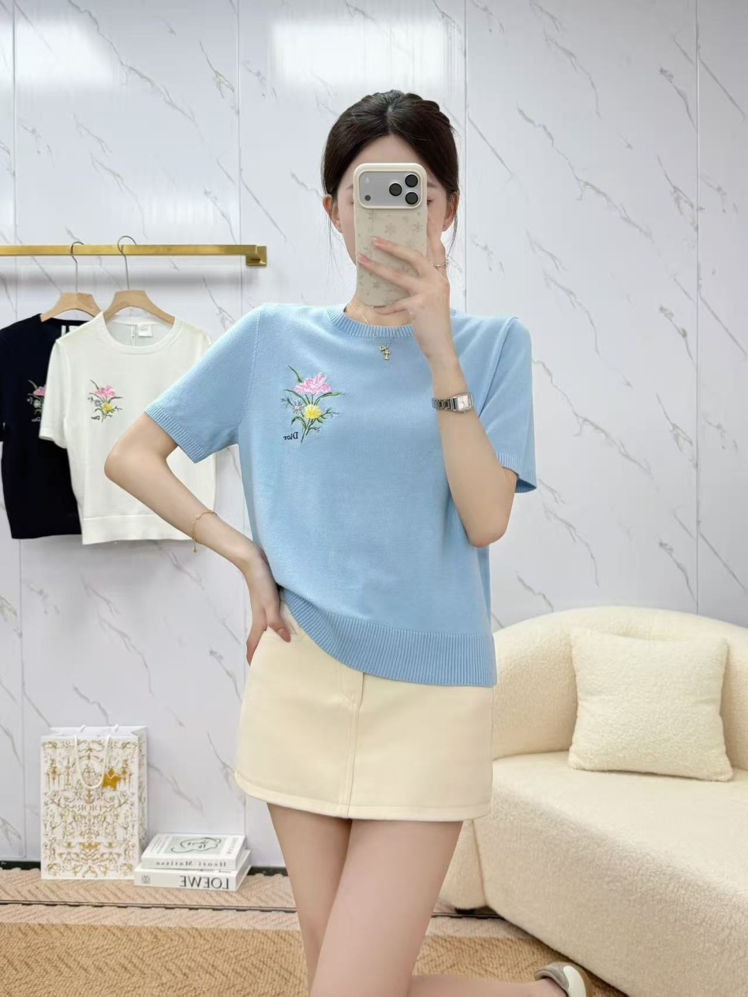 🆕D家🆕 春夏新款 纯色简约圆领针织短袖颜色：白色 蓝色 宝蓝尺码：36.38.40
