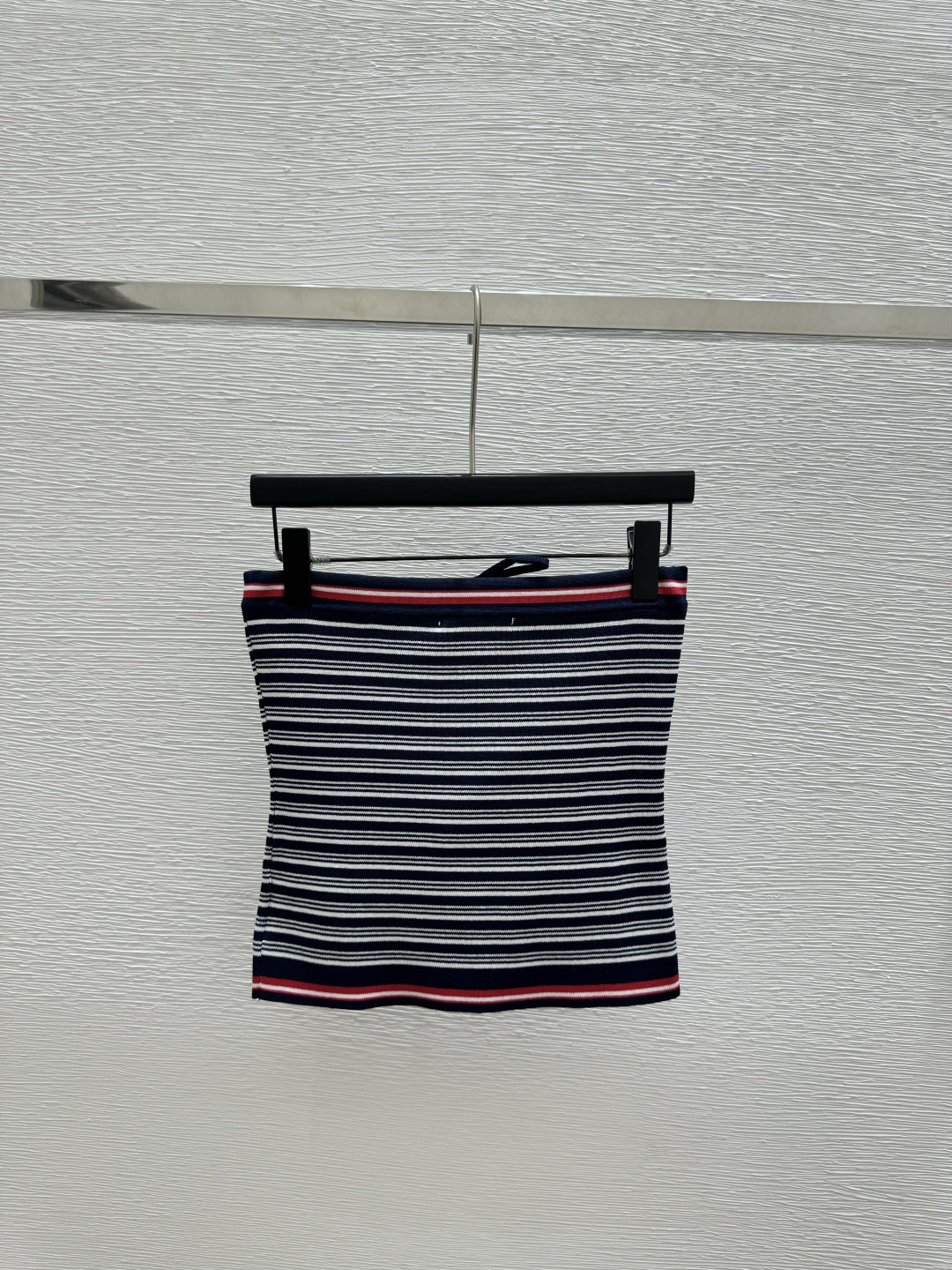 🆕M家🆕 春夏新款 撞色条纹简约针织抹胸颜色：粉色 黑色尺码：36.38.40