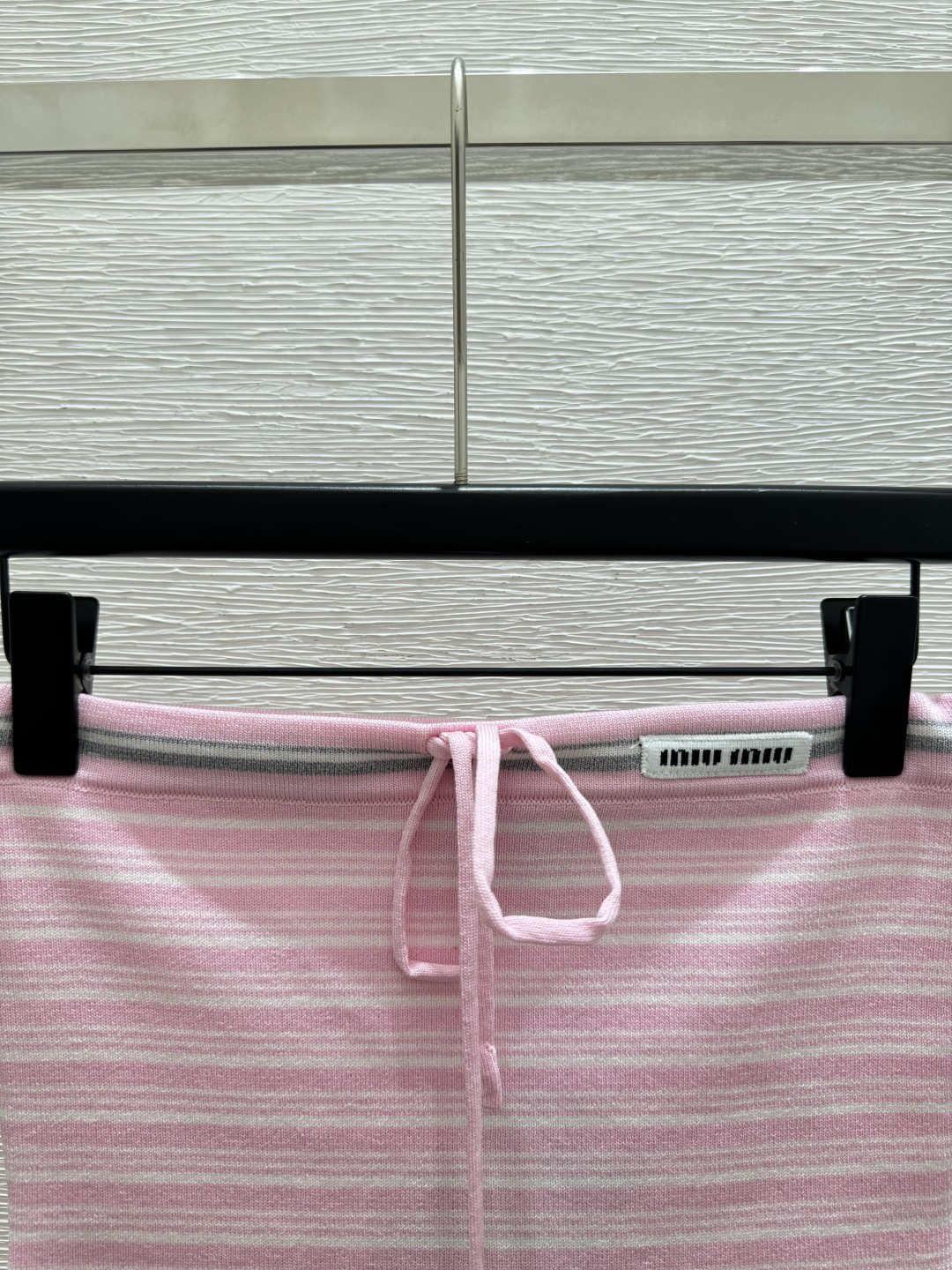 🆕M家🆕 春夏新款 撞色条纹简约针织抹胸颜色：粉色 黑色尺码：36.38.40