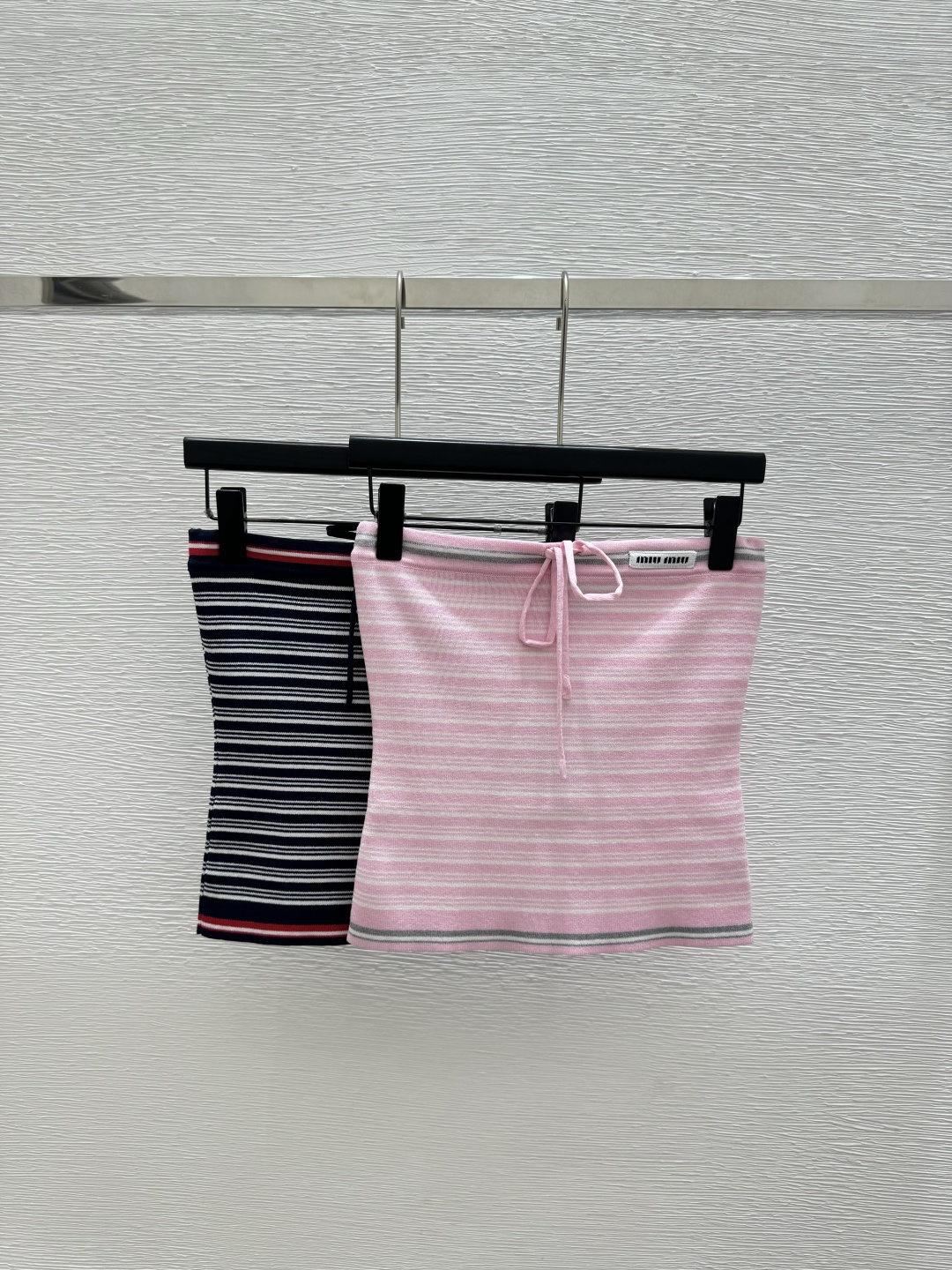 🆕M家🆕 春夏新款 撞色条纹简约针织抹胸颜色：粉色 黑色尺码：36.38.40