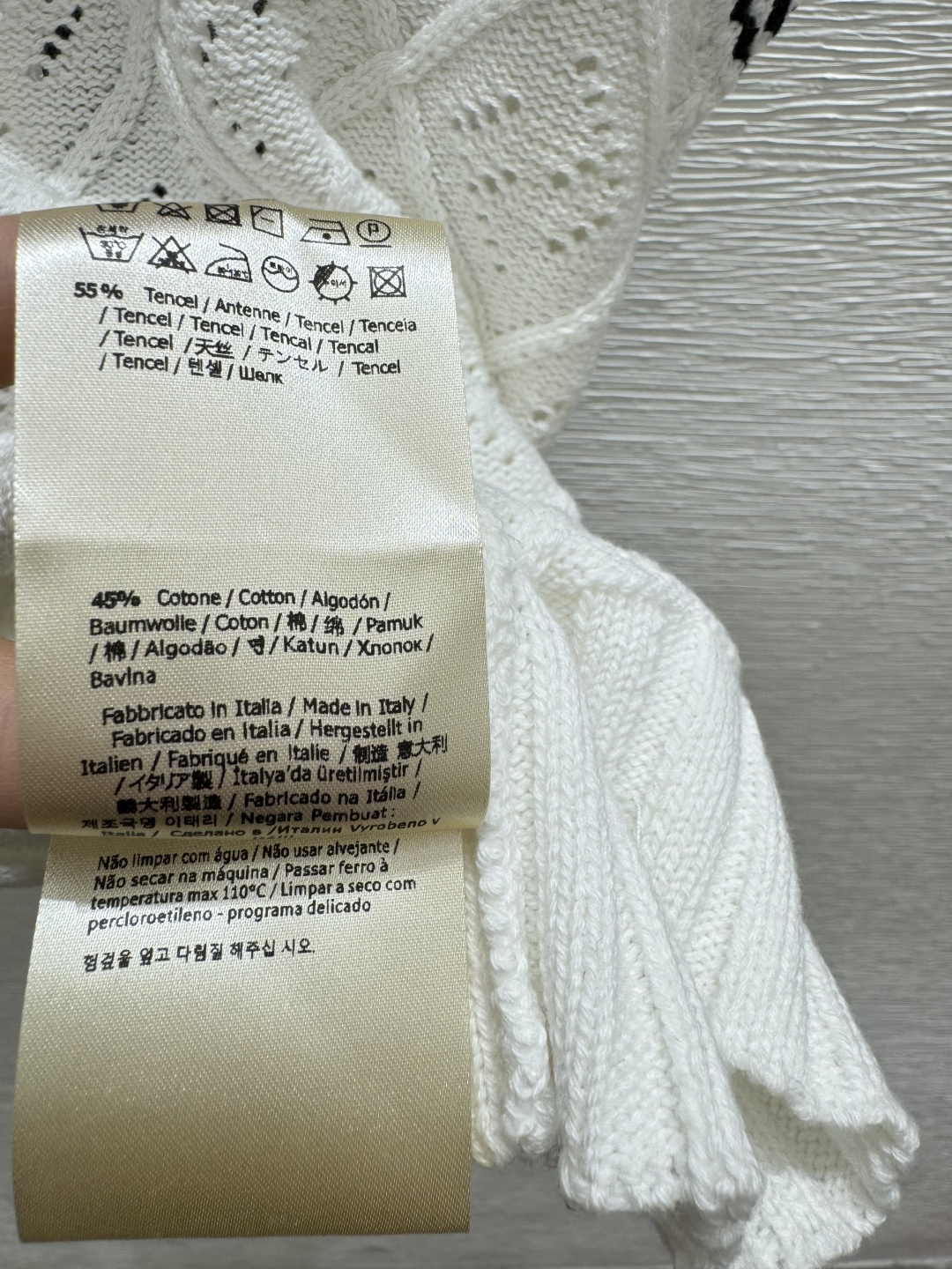 🆕F家🆕 春夏新款 撞色字母镂空圆领针织背心颜色：白色 卡其 灰色尺码：36.38.40