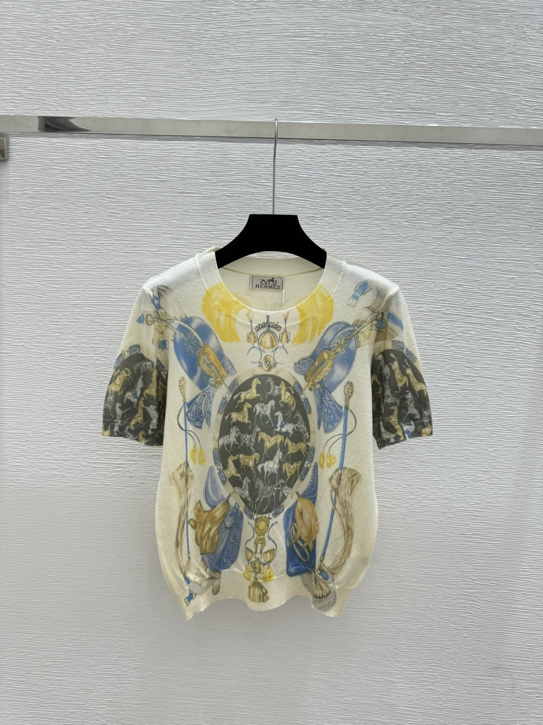 🆕HE家🆕 春夏新款 撞色简约圆领针织短袖颜色：黄色 蓝色尺码：36.38.40