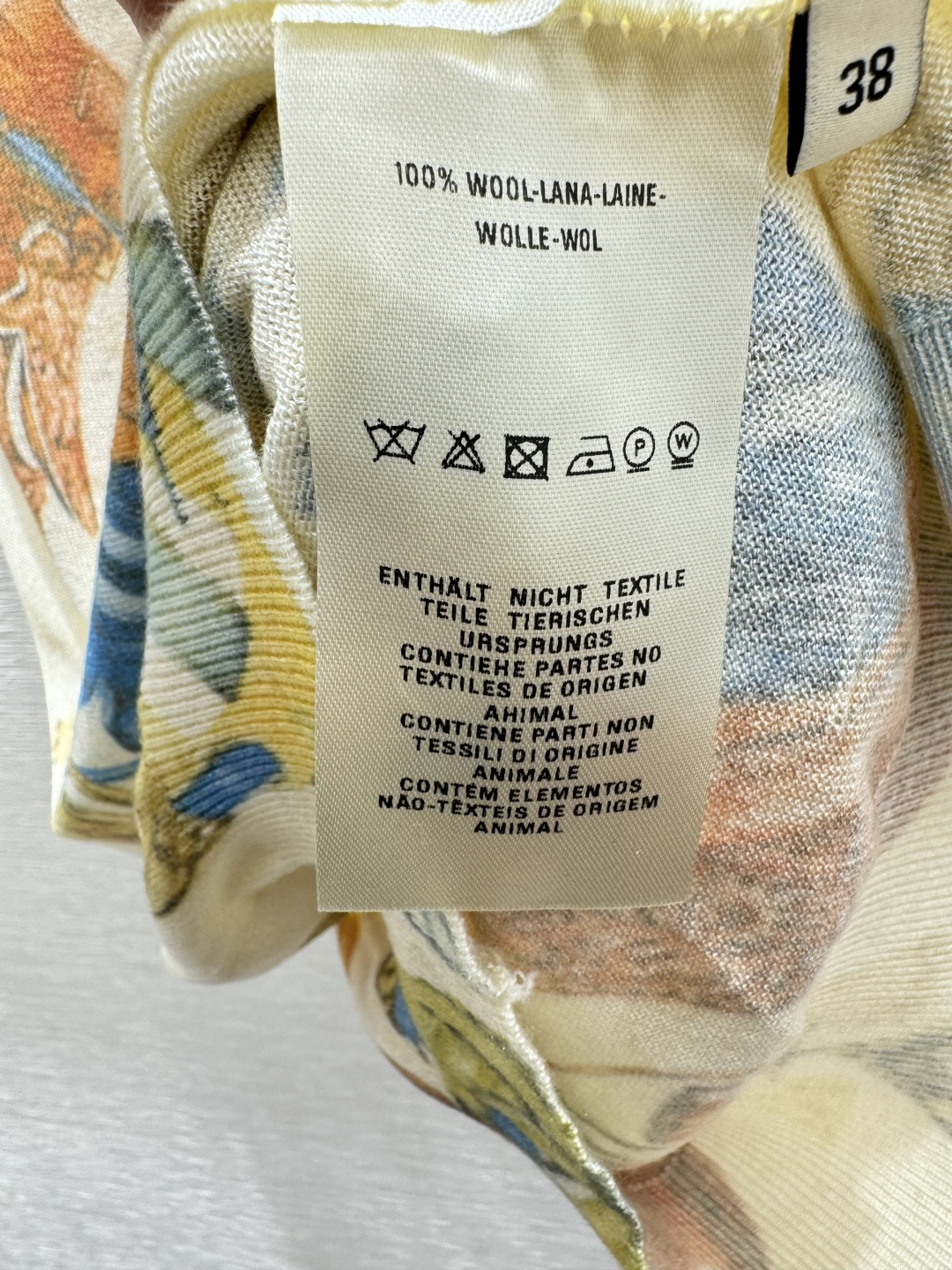 🆕HE家🆕 春夏新款 撞色简约圆领针织短袖颜色：黄色 蓝色尺码：36.38.40
