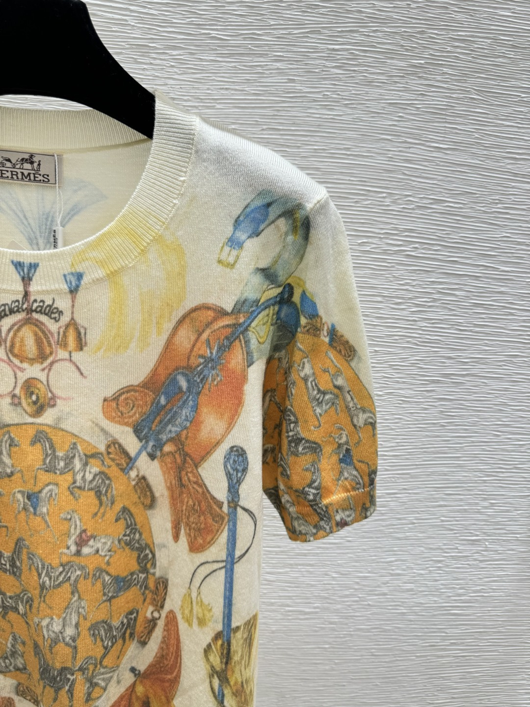 🆕HE家🆕 春夏新款 撞色简约圆领针织短袖颜色：黄色 蓝色尺码：36.38.40