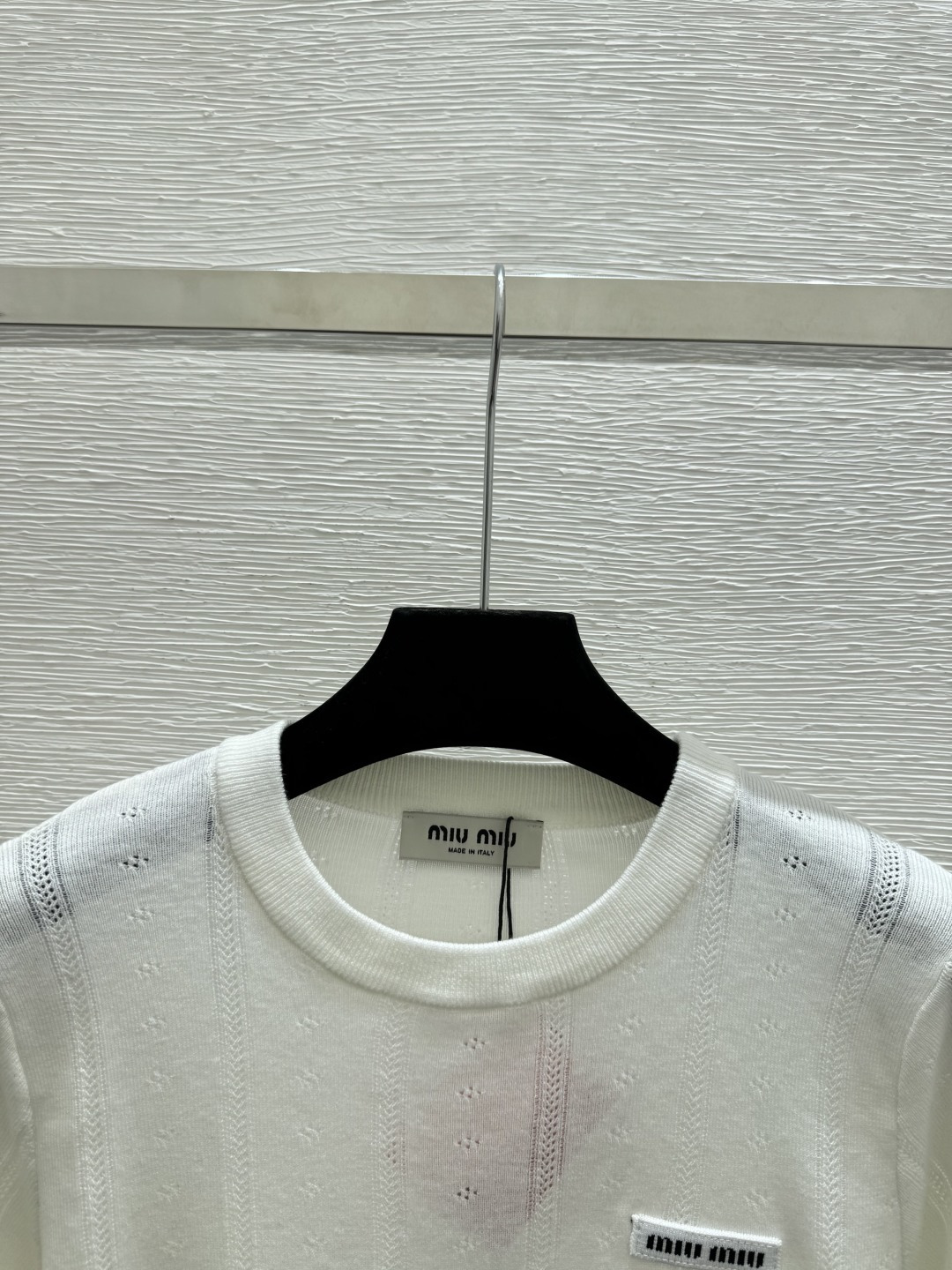 🆕M家🆕 春夏新款 纯色镂空简约圆领针织短袖颜色：白色 灰色 宝蓝尺码：36.38.40