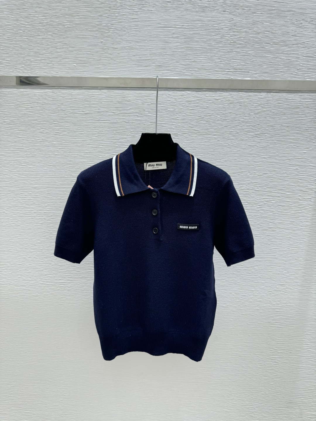 🆕M家🆕 春夏新款 撞色翻领简约针织短袖颜色：白色 宝蓝尺码：36.38.40