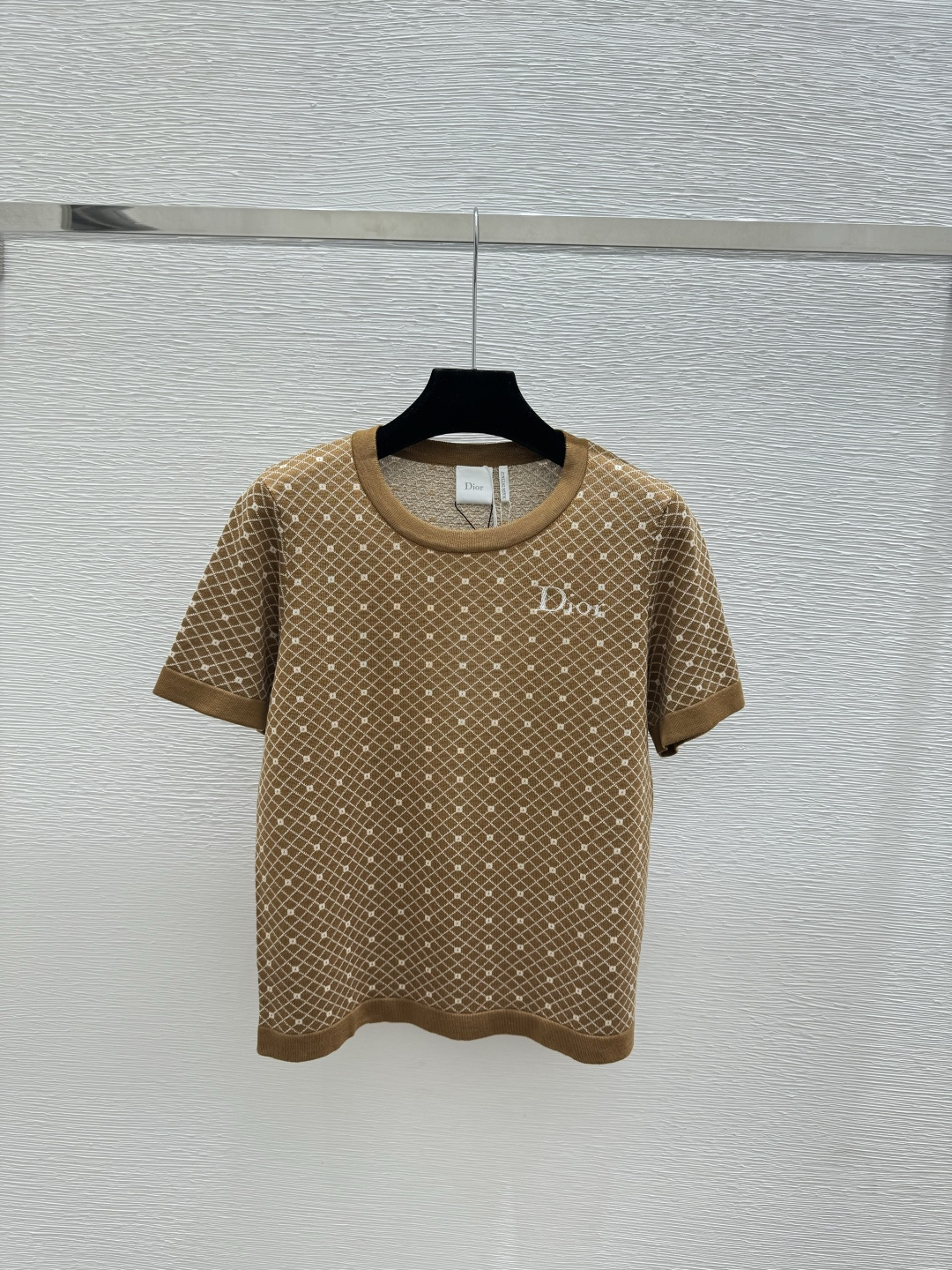 🆕D家🆕 春夏新款 撞色菱格圆领针织短袖颜色：卡其 宝蓝尺码：36.38.40