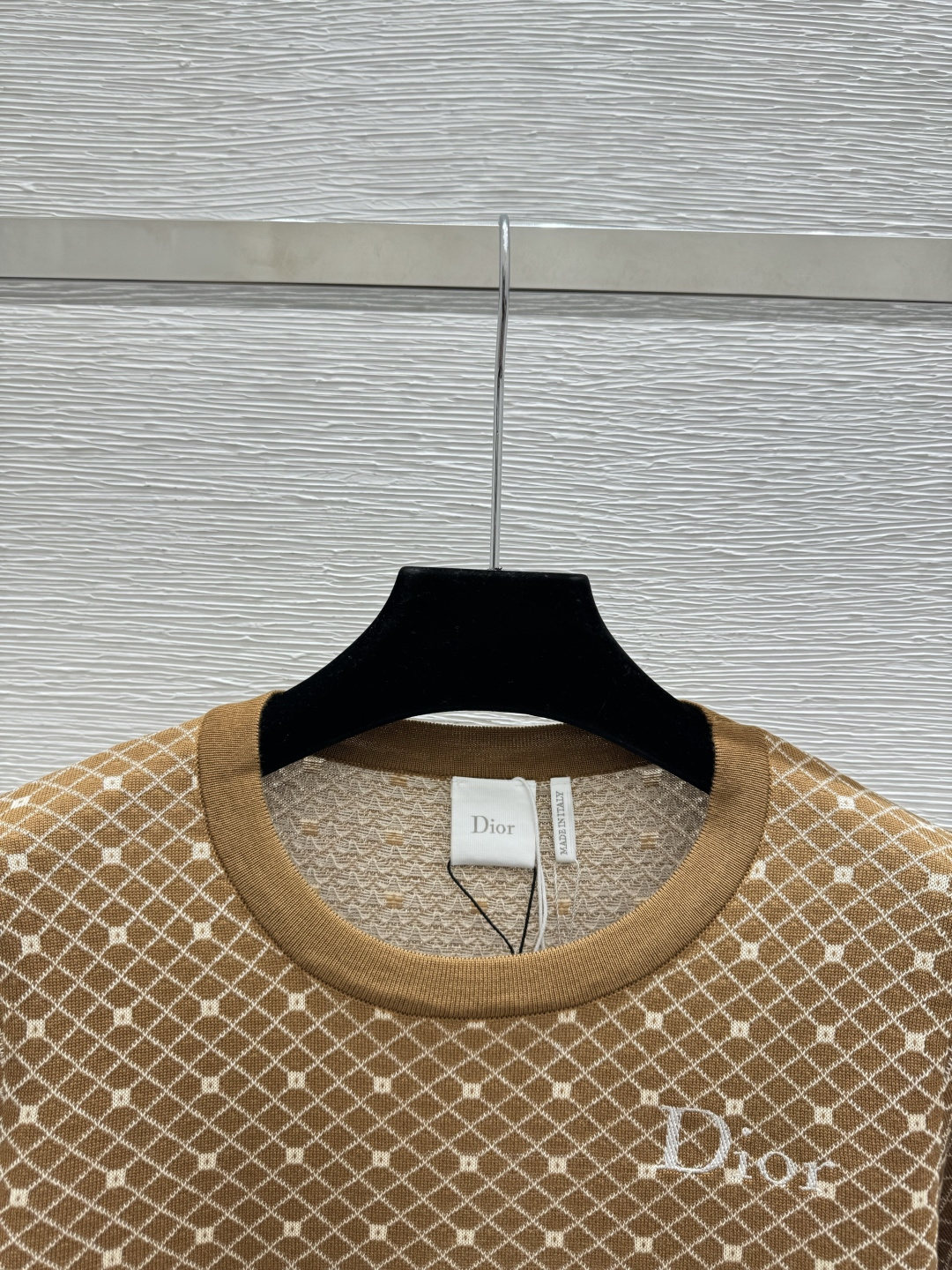 🆕D家🆕 春夏新款 撞色菱格圆领针织短袖颜色：卡其 宝蓝尺码：36.38.40