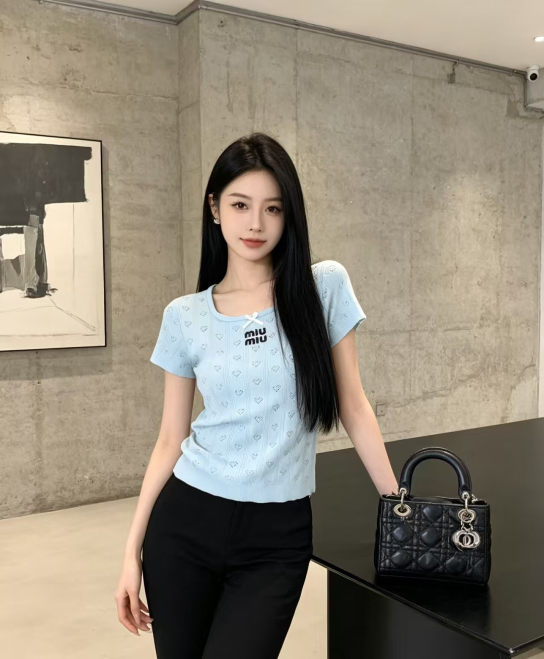 🆕M家🆕 春夏新款 纯色镂空圆领针织短袖颜色：白色 蓝色尺码：36.38.40