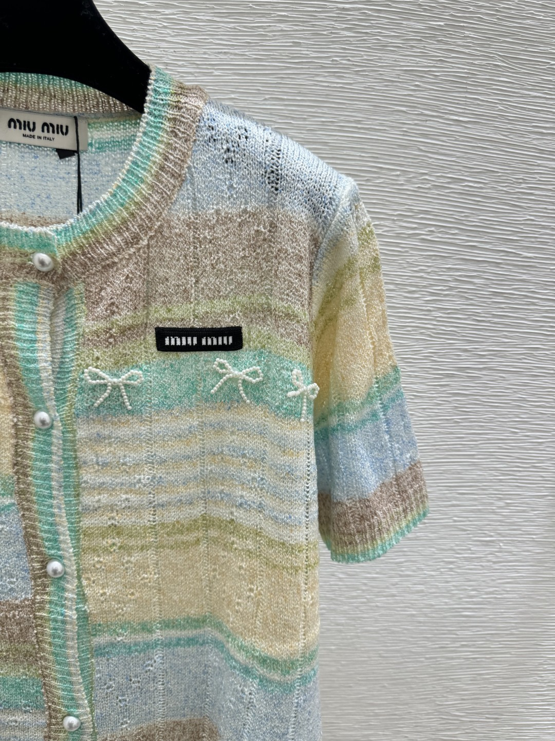 🆕M家🆕 春夏新款 撞色蝴蝶结钉珠圆领针织短袖开衫颜色：黄色 蓝色尺码：36.38.40