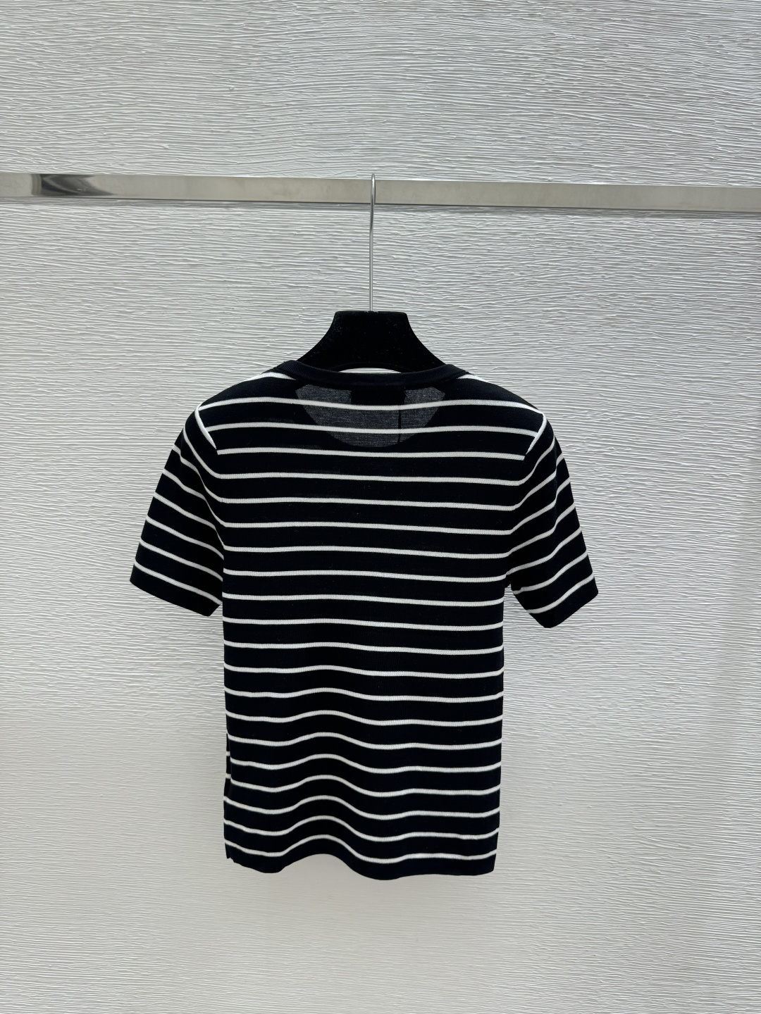 🆕M家🆕 春夏新款 撞色条纹圆领针织短袖颜色：白色 黑色尺码：36.38.40
