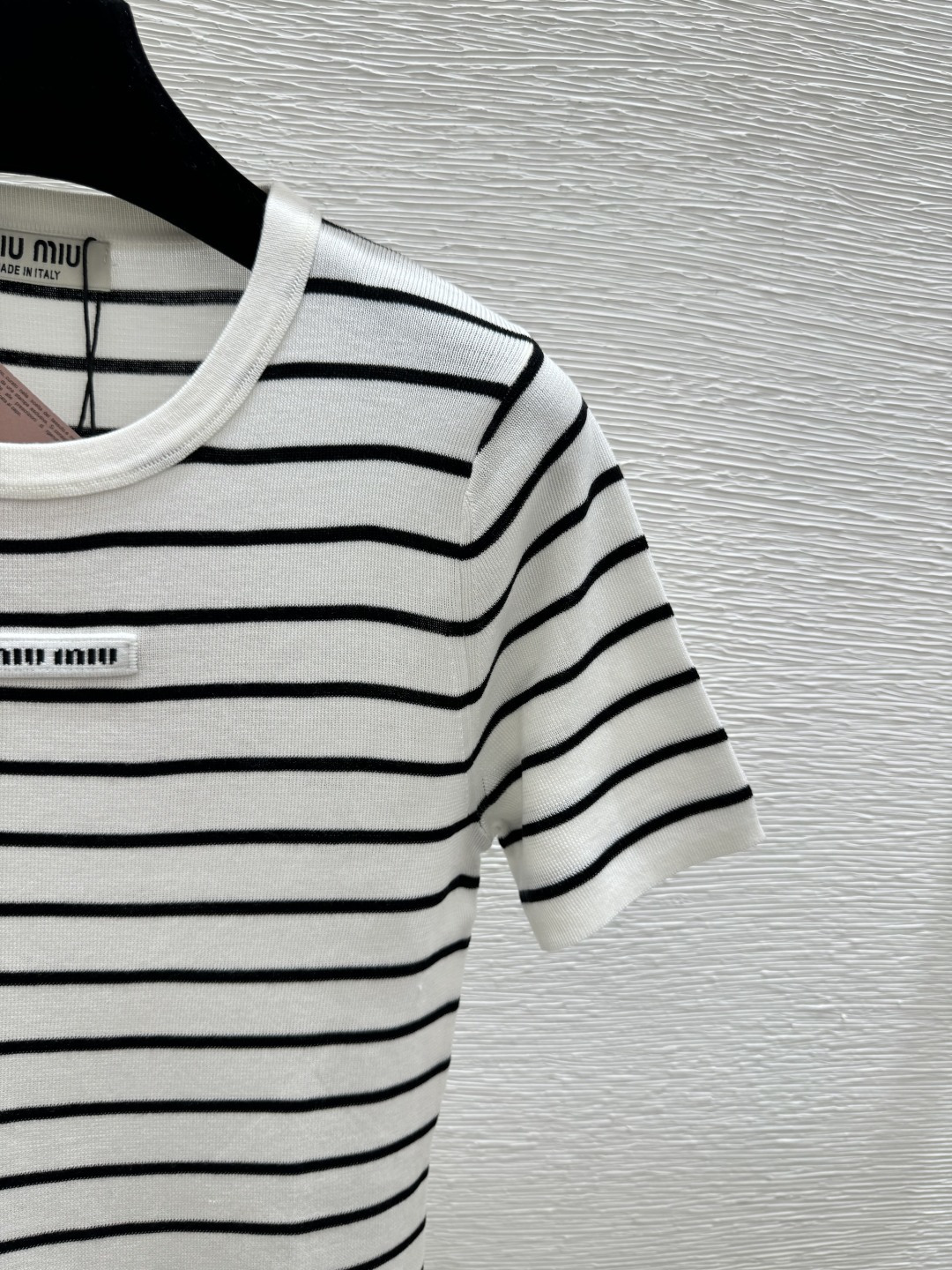 🆕M家🆕 春夏新款 撞色条纹圆领针织短袖颜色：白色 黑色尺码：36.38.40