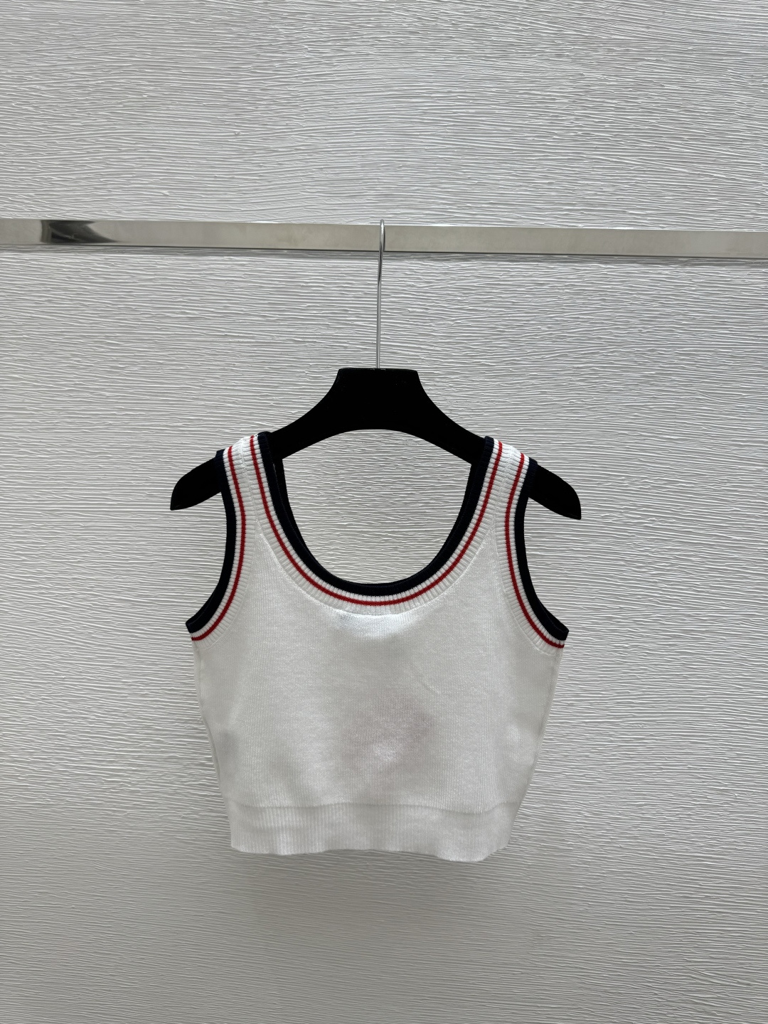 🆕M家🆕 春夏新款 撞色简约圆领针织背心颜色：白色 宝蓝尺码：36.38.40