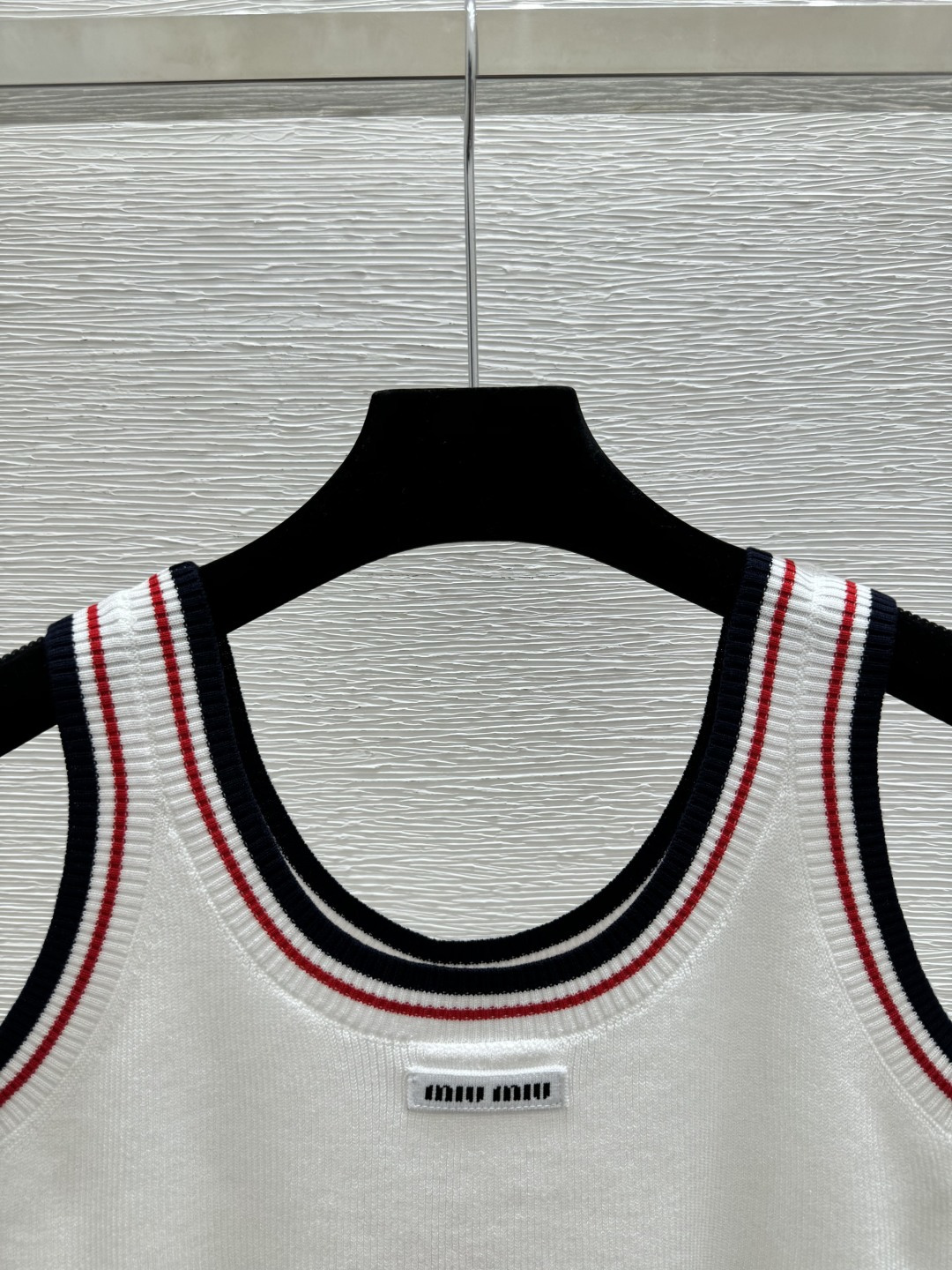 🆕M家🆕 春夏新款 撞色简约圆领针织背心颜色：白色 宝蓝尺码：36.38.40