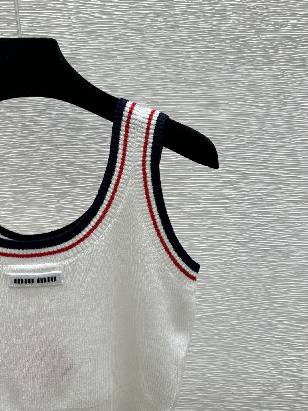 🆕M家🆕 春夏新款 撞色简约圆领针织背心颜色：白色 宝蓝尺码：36.38.40