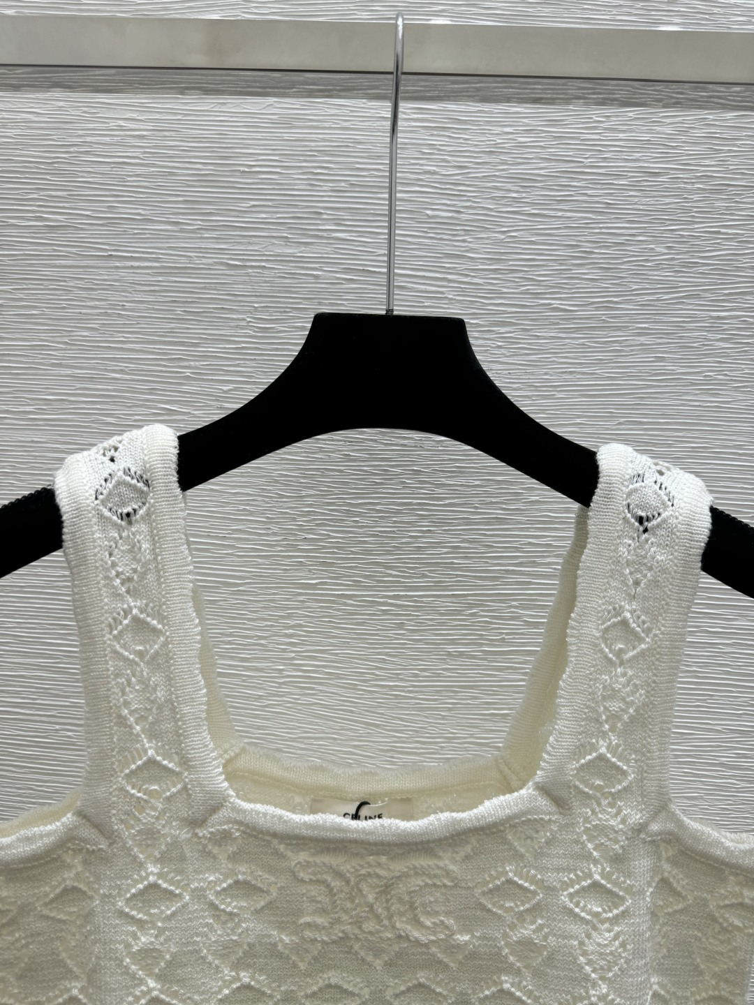 🆕CE家🆕 春夏新款 纯色镂空针织背心颜色：白色 黑色尺码：36.38.40