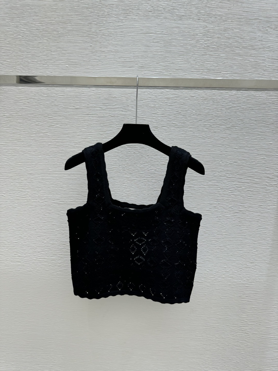 🆕CE家🆕 春夏新款 纯色镂空针织背心颜色：白色 黑色尺码：36.38.40